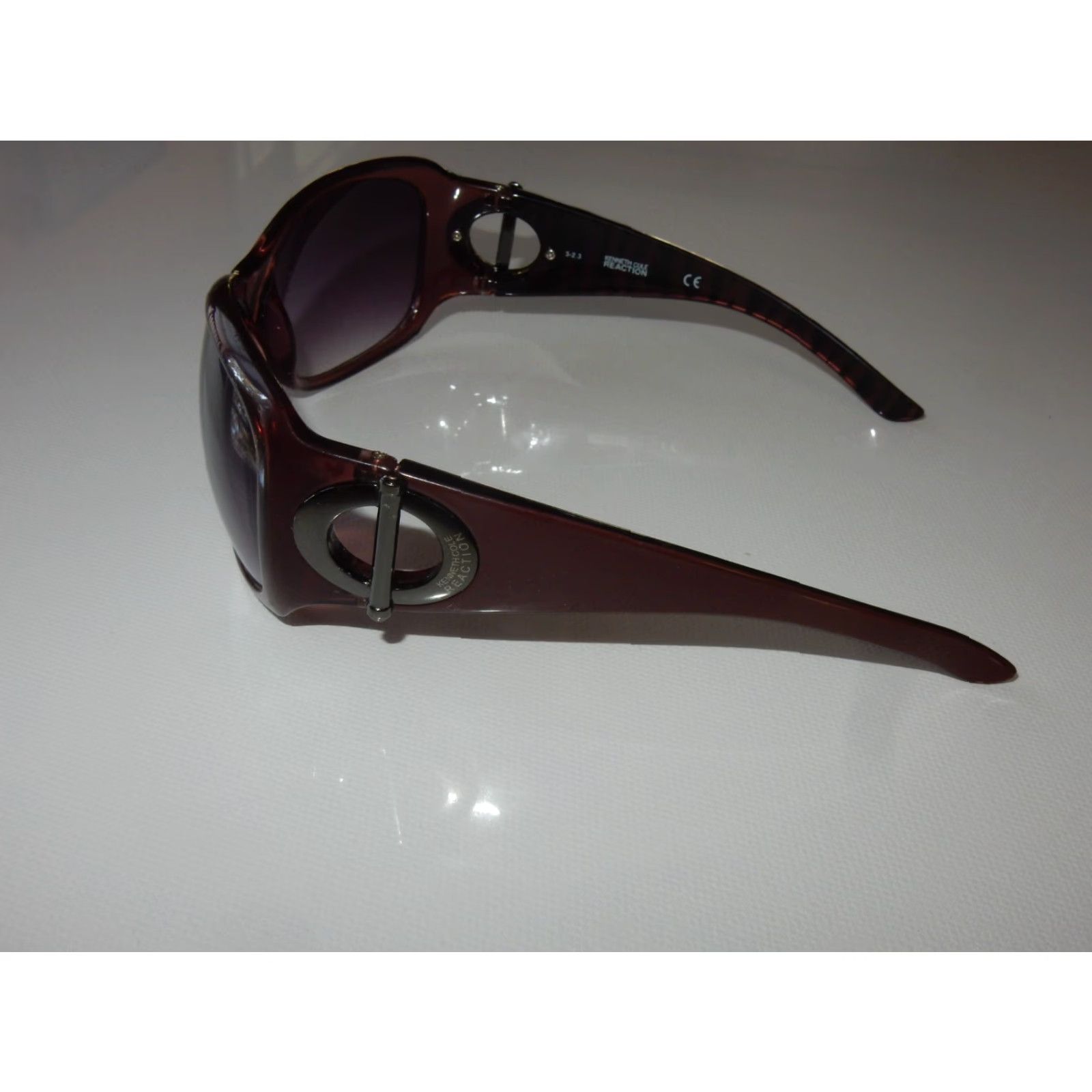 Kenneth Cole Kenneth Cole Sunglasses Women Purple KC1157 83B 63[]16 120 83B Sunglasses Women Purple KC1157 83B Size ONE SIZE - 3 Thumbnail