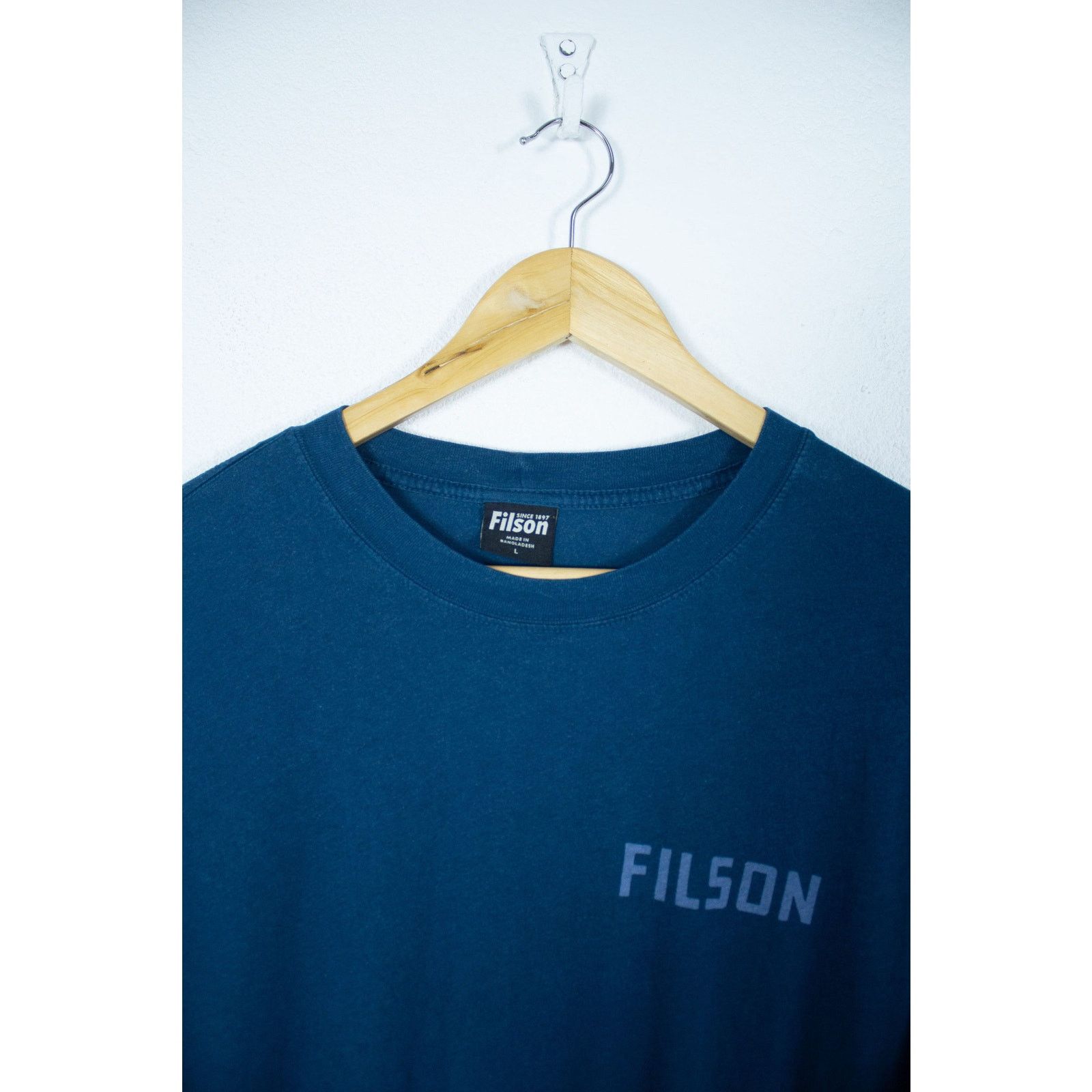 Filson Filson Alaska Outfitters Logo T-shirt Tee Size US L / EU 52-54 / 3 - 2 Thumbnail