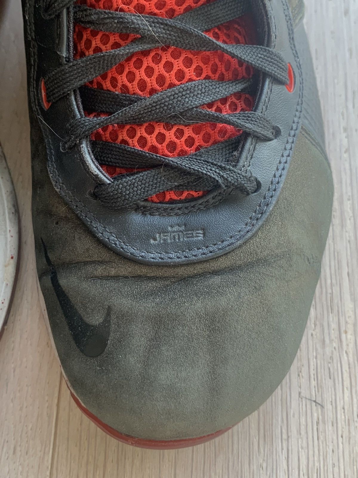 Nike Nike Lebron 8 Size US 11 / EU 44 - 10 Thumbnail