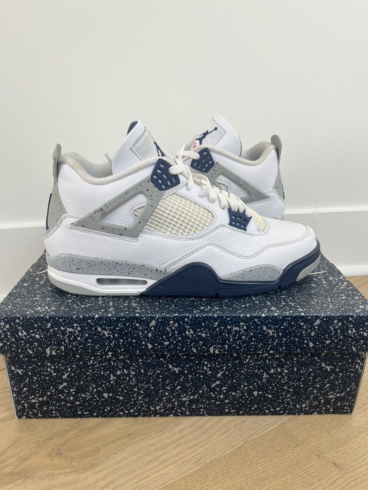 Nike Jordan 4 Midnight Navy Size US 12 / EU 45 - 1 Thumbnail