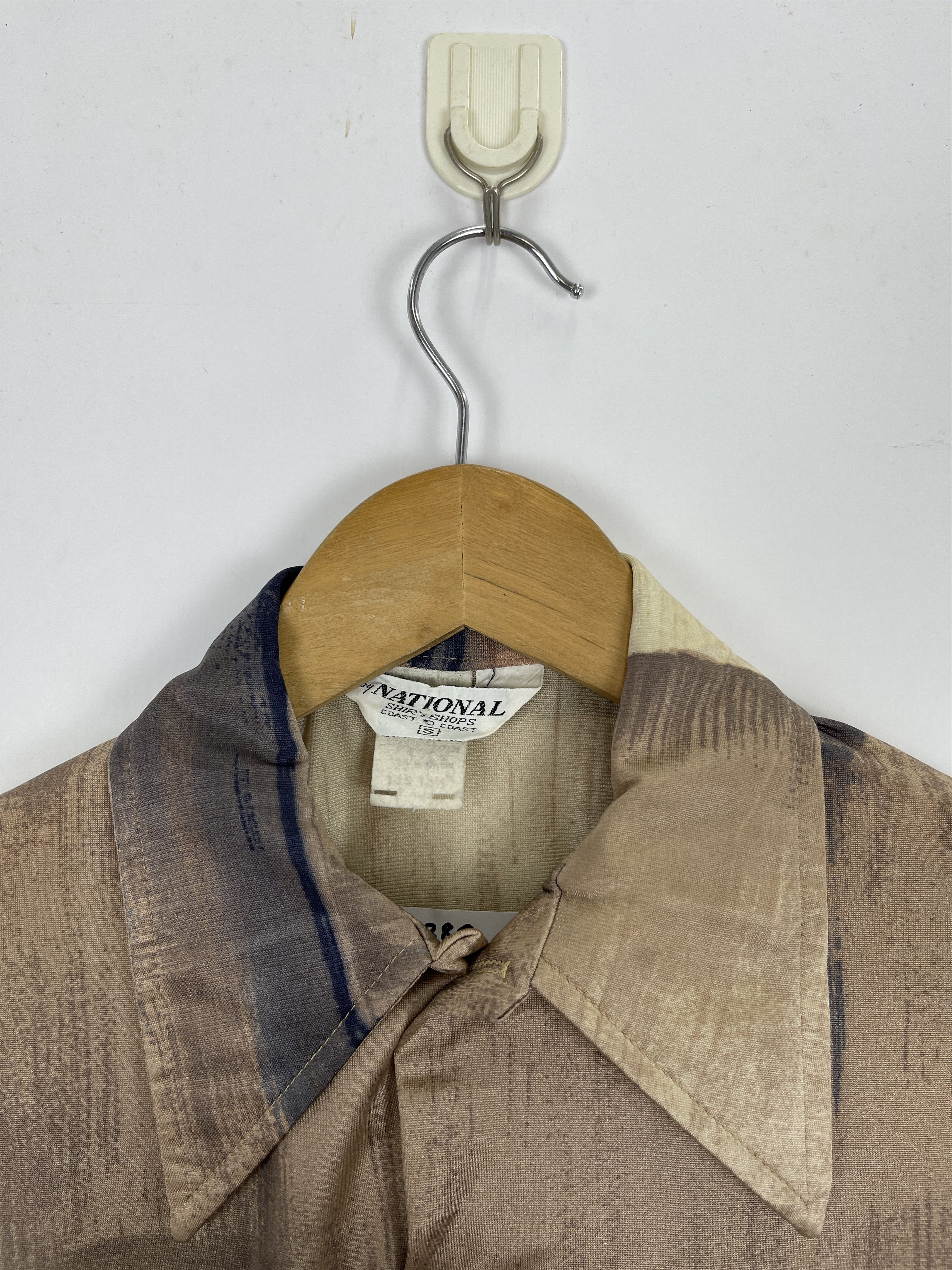 Japanese Brand Vintage Japanese Brand Pop Art Silk Shirt TA0388 Size US S / EU 44-46 / 1 - 7 Thumbnail