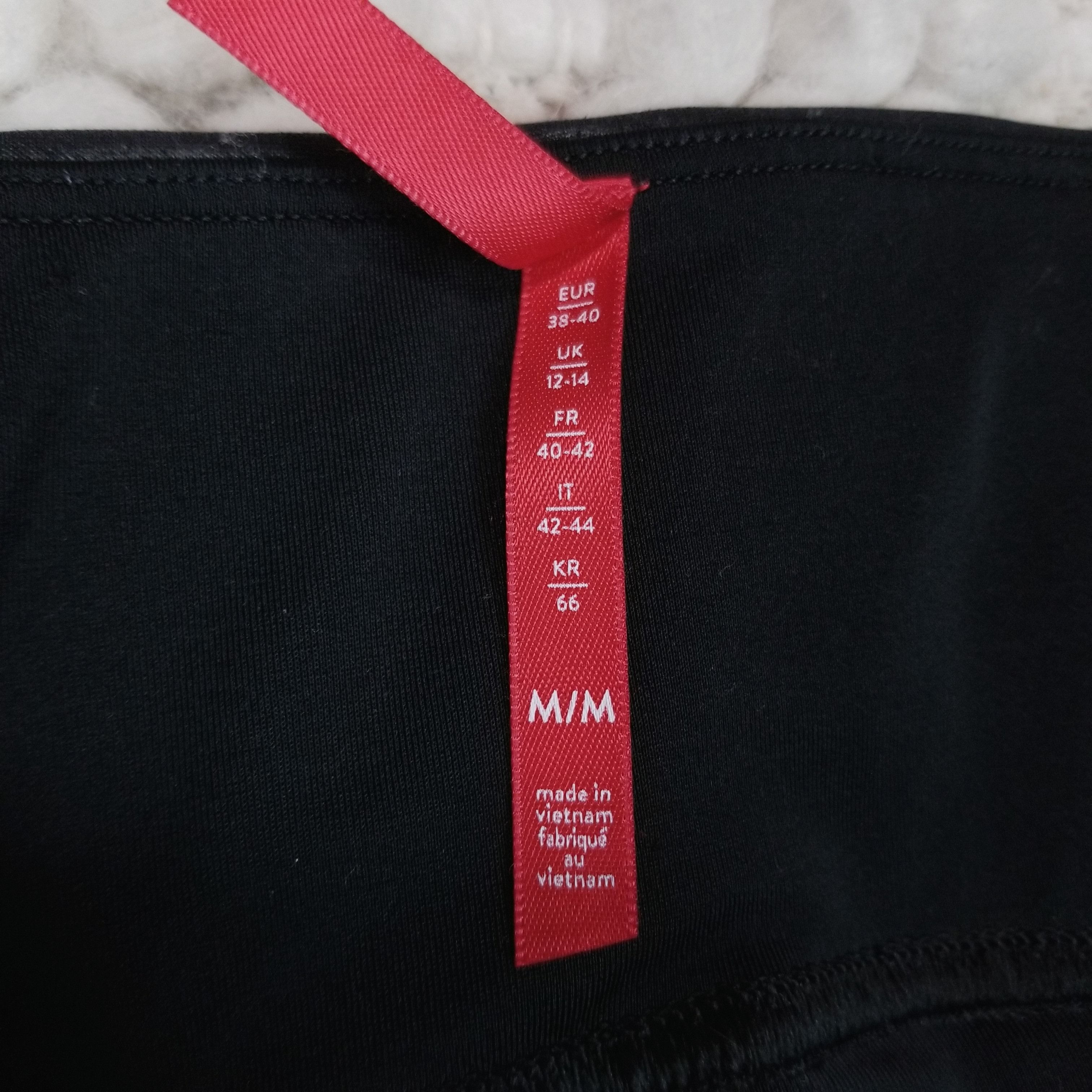 Spanx Quilted Faux Leather Leggings Moto Sz Medium Size 30" / US 8 / IT 44 - 4 Thumbnail
