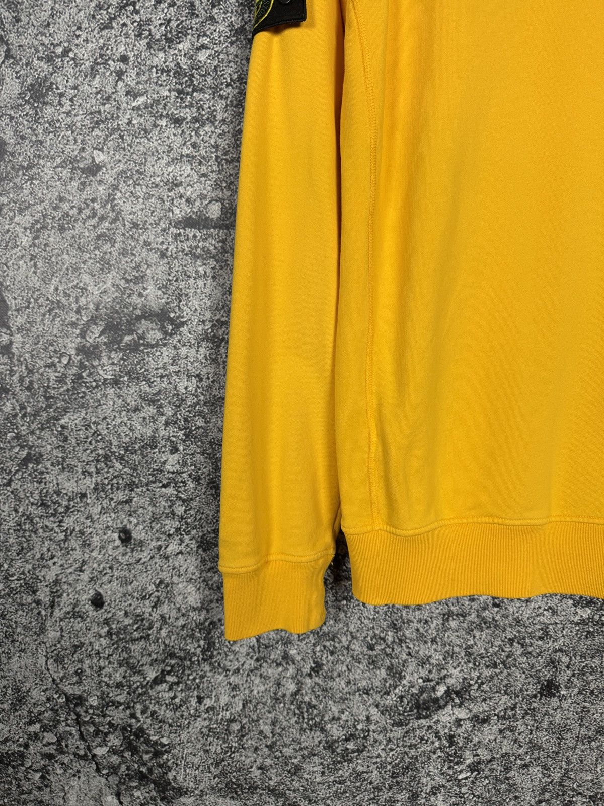 Stone Island Men’s Stone Island Crewneck Yellow Sweatshirt Casual Size XL Size US XL / EU 56 / 4 - 15 Thumbnail