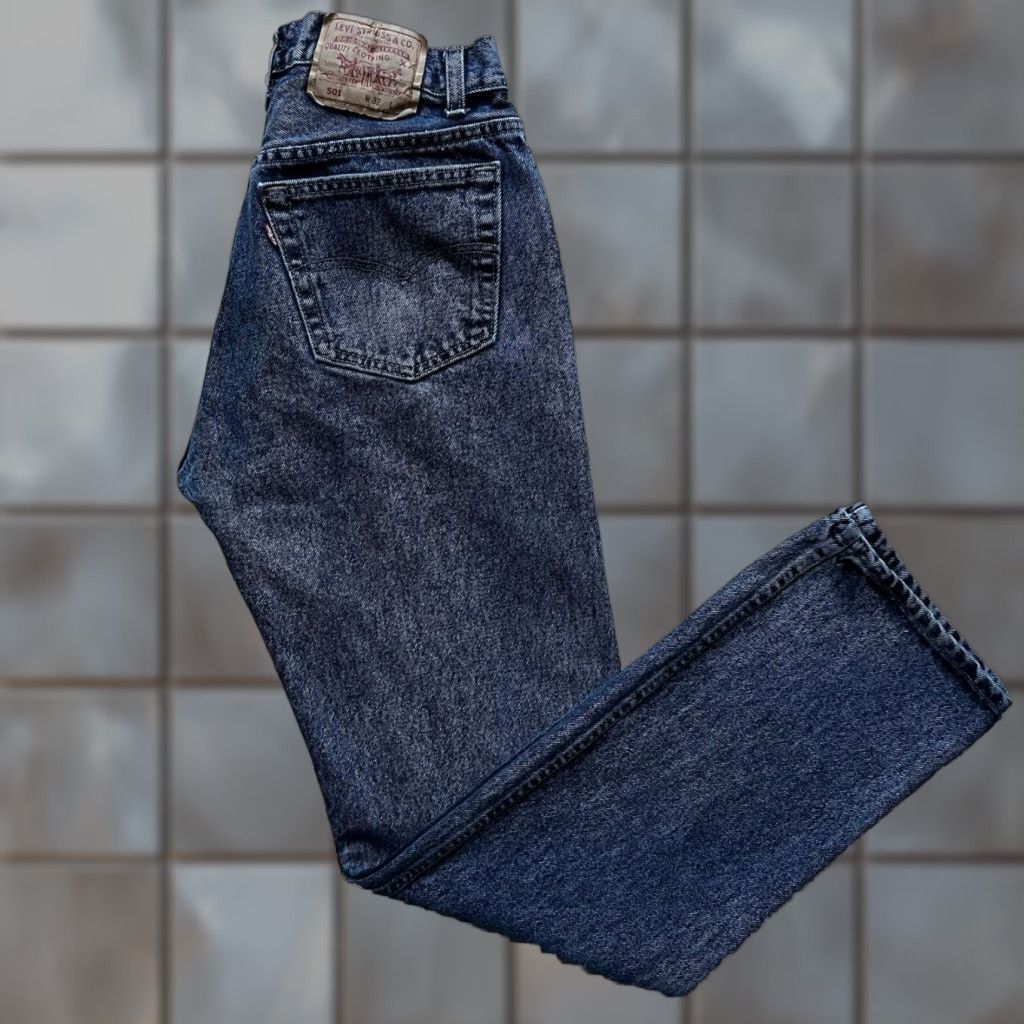 Levi's VINTAGE Levi's 501 Jeans 28x32 Denim Dark Wash 80s USA Mid Rise Button Fly Straight Mens Leather Logo 5-Pocket De nim 28 32 Size US 28 / EU 44 - 1 Thumbnail
