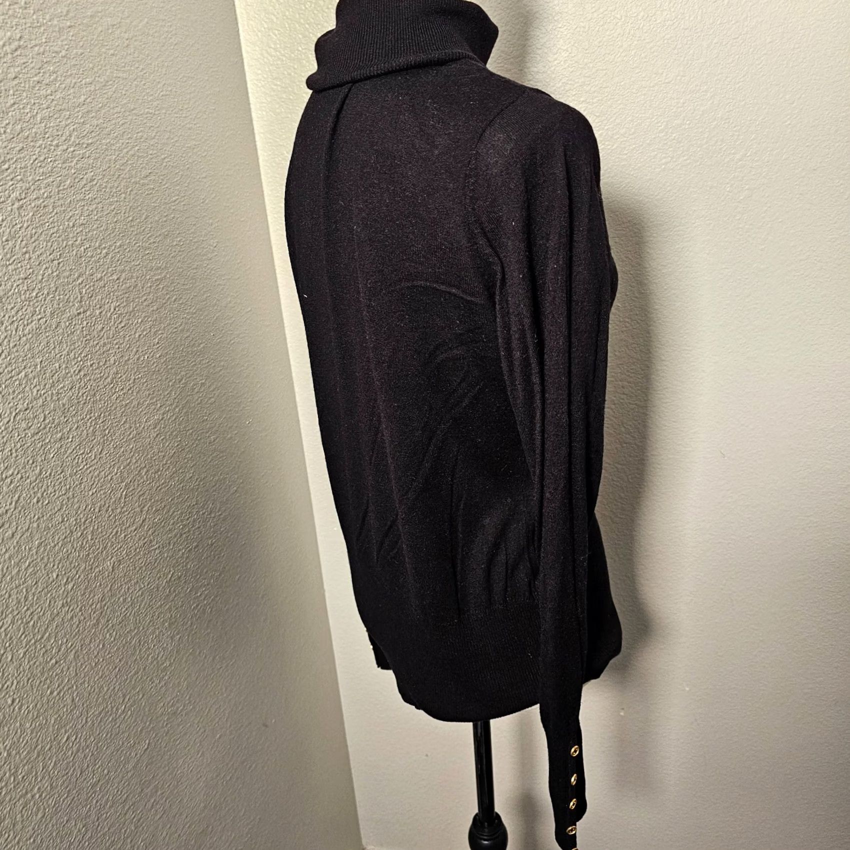 H&M H&M Turtleneck Sweater Womens Size L Black Tight Knit Button Accent Casual Pullover Knit Long Sleeve Split: 0 Size L / US 10 / IT 46 - 4 Thumbnail