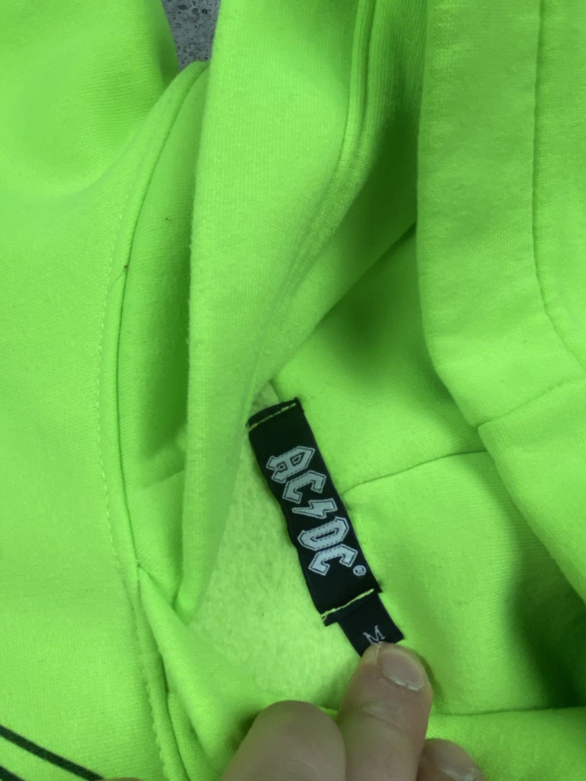 AC/DC Neon green ac dc hoodie flames rare Size US M / EU 48-50 / 2 - 2 Thumbnail