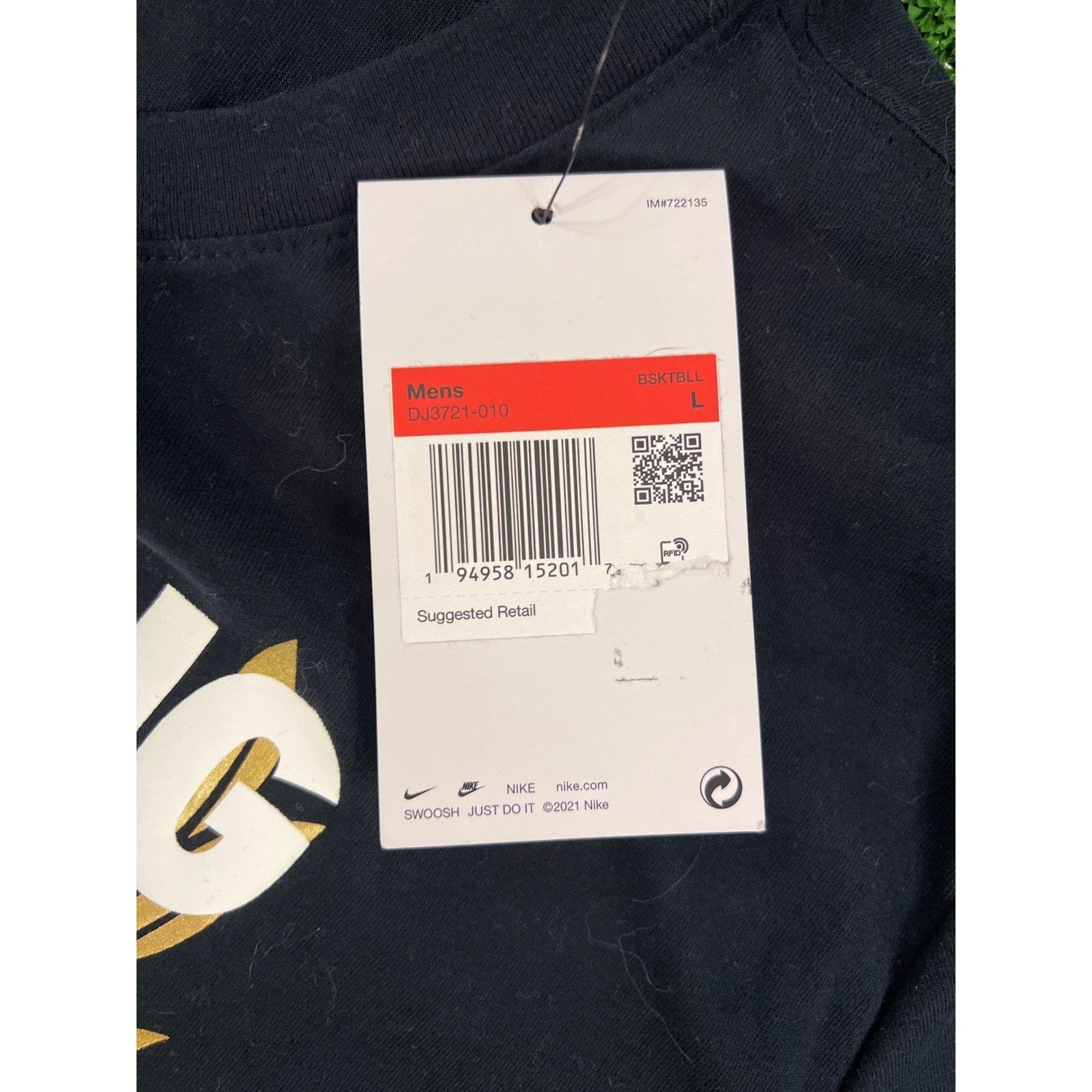 Nike Nike Mens Reigning Buckets T-Shirt Black Tee Size MD Size US M / EU 48-50 / 2 - 3 Thumbnail