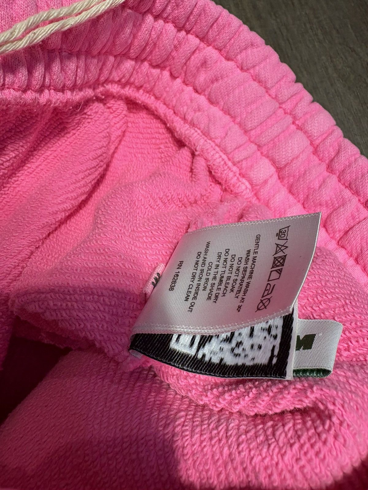 DENIM TEARS Denim Tears Mono Cotton Wreath Sweat Shorts Pink Size US 36 / EU 52 - 6 Thumbnail