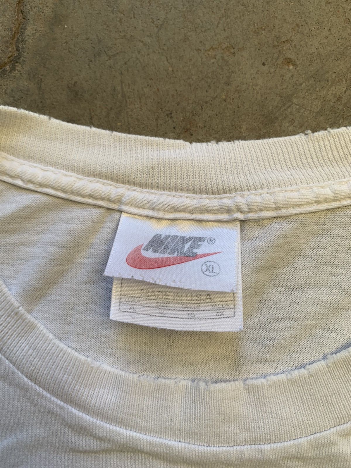 Nike 90s Nike Single Swoosh Shirt Size US XL / EU 56 / 4 - 5 Thumbnail