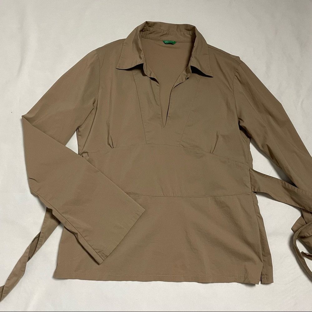 United Colors Of Benetton Benetton Beige Cotton V-Neck Stretch Blouse With Back Tie S Size L / US 10 / IT 46 - 5 Thumbnail