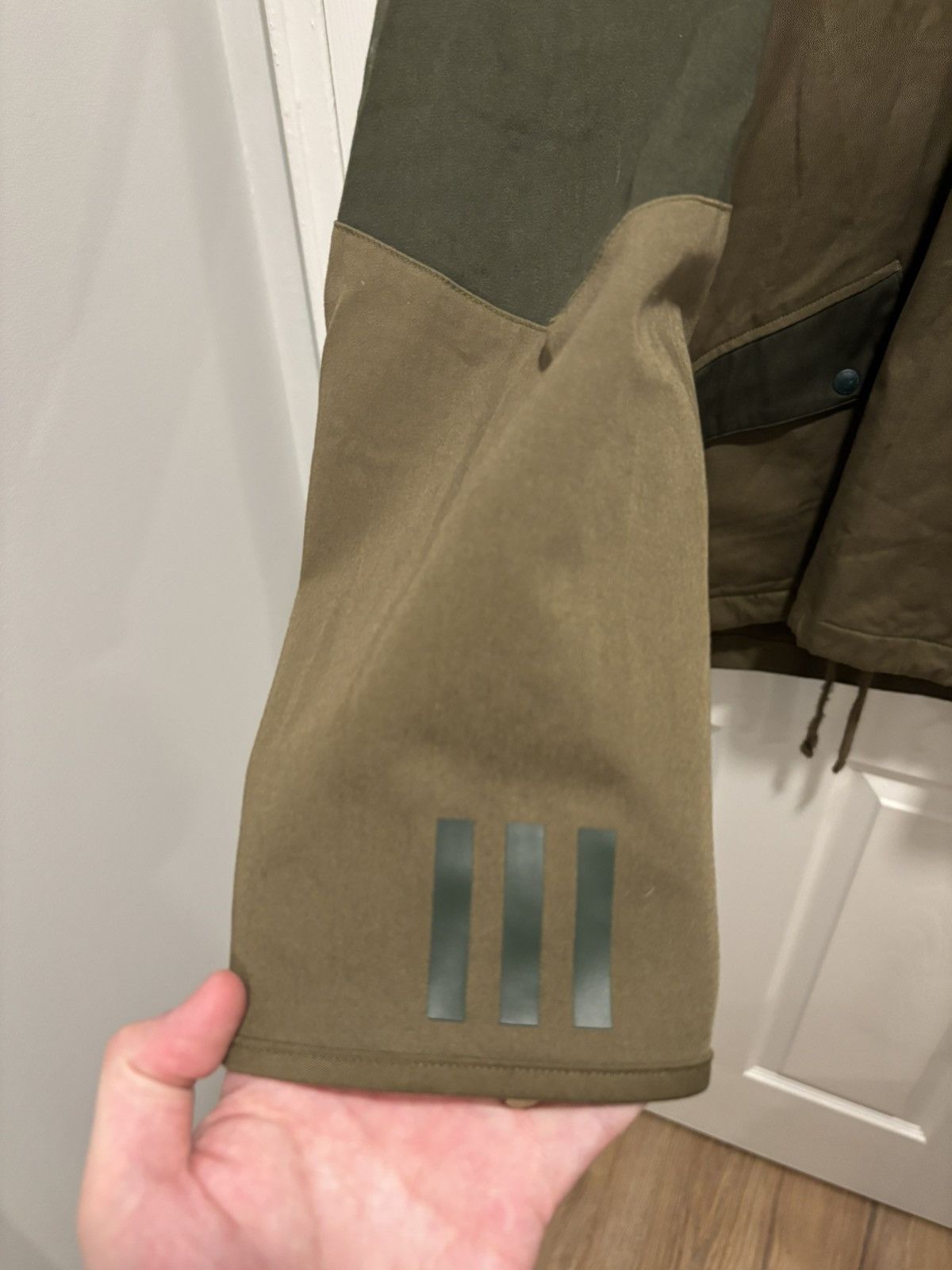 Adidas × White Mountaineering Adidas by White Mountaineering Pullover Parka Size US XL / EU 56 / 4 - 4 Thumbnail