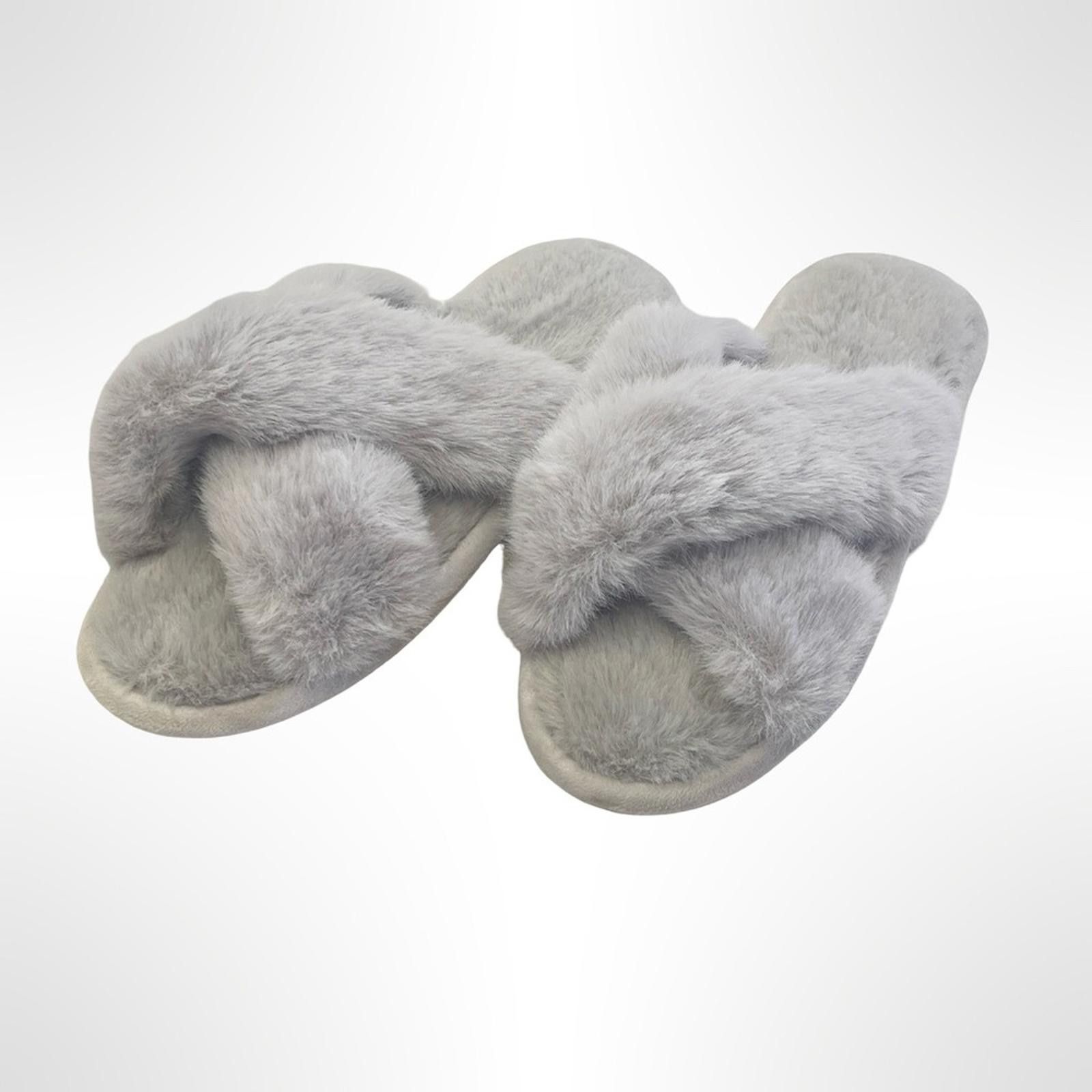 NBDN Nobrandedon Cozy Gray Faux Fur Women's Slippers size 7.5 Size US 7.5 / IT 37.5 - 1 Thumbnail