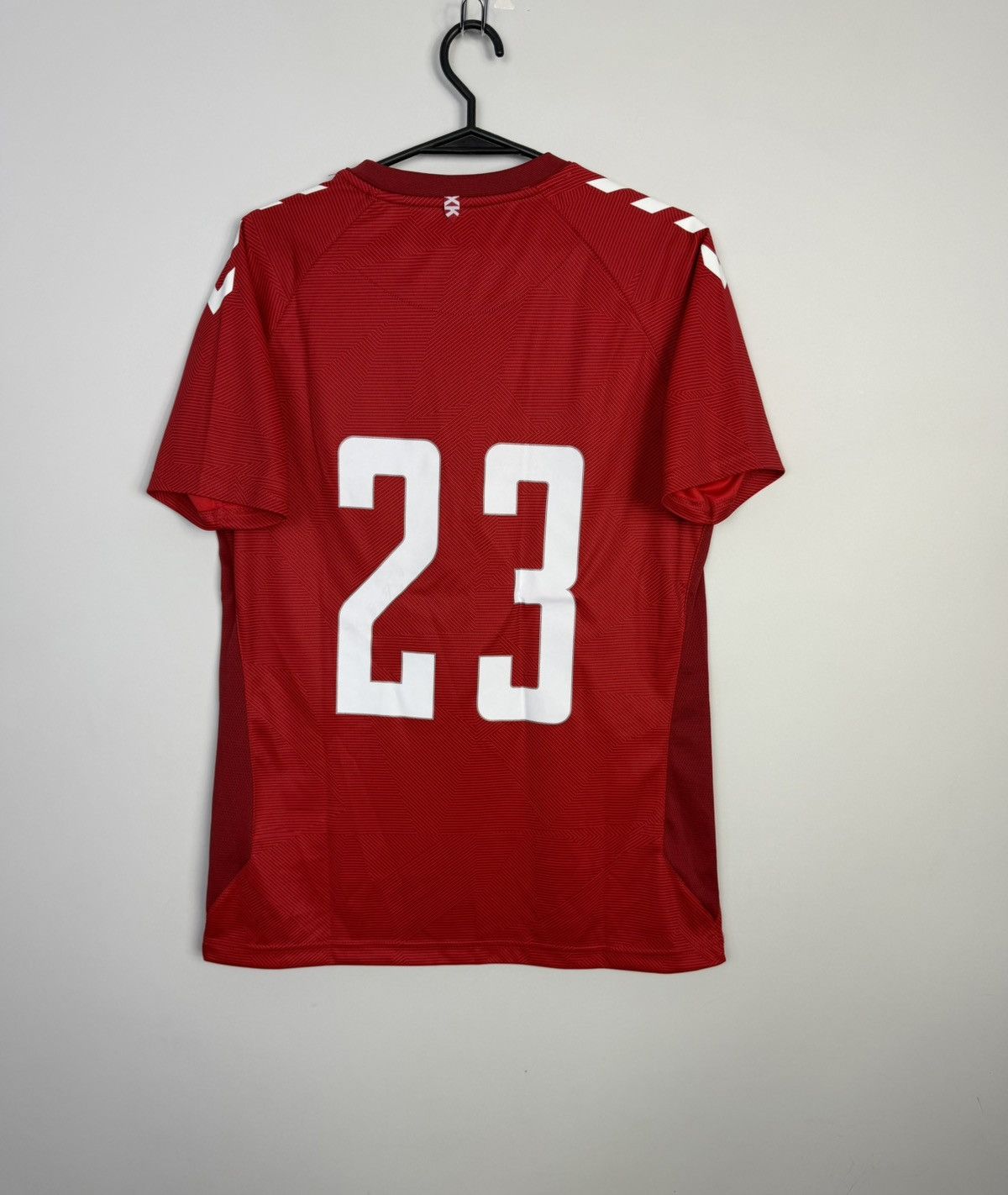 Hummel Hummel Denmark 2022/2023 Højbjerg #23 Soccer Jersey Size US L / EU 52-54 / 3 - 5 Thumbnail