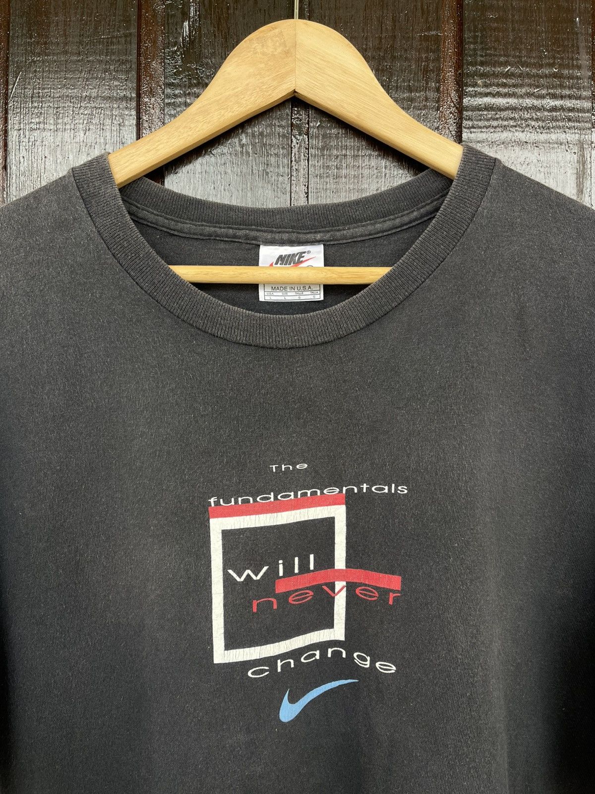 Vintage Vintage 90s Nike just do it tee Size US L / EU 52-54 / 3 - 8 Thumbnail