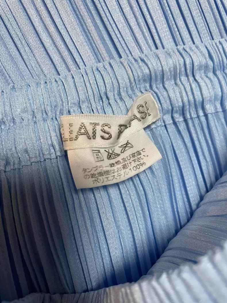 Issey Miyake Issey Miyake size:4 A light blue pleated vintage skirt Size 31" - 3 Thumbnail