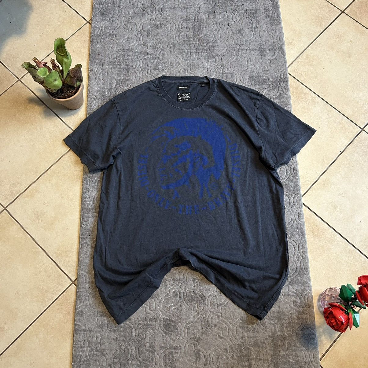 Diesel × Japanese Brand × Vintage Vintage Y2K Diesel t-shirt mohawk punk Size US XXL / EU 58 / 5 - 1 Thumbnail