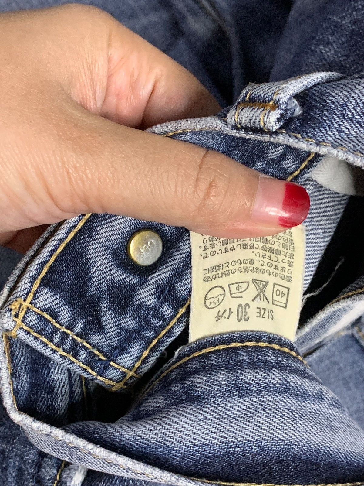 Levi's Vintage 90s Levis 705 Faded Wash Selvedge Loose Jeans Size US 30 / EU 46 - 10 Thumbnail