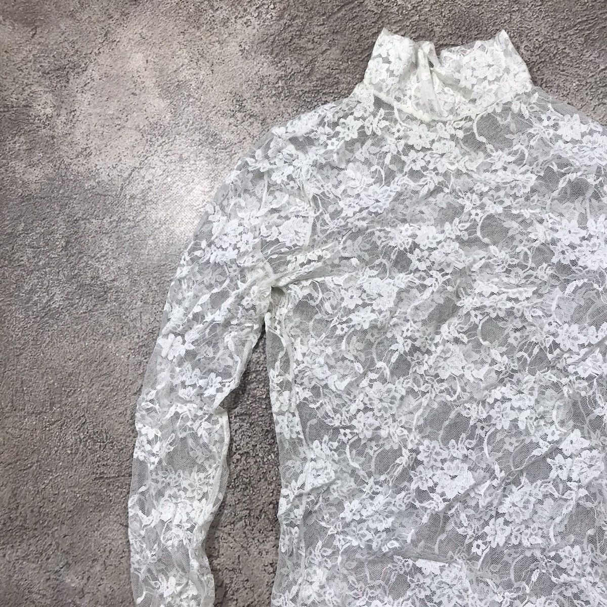 Vintage Vintage Y2K Mesh Floral Turtleneck Avant Garde Blouse Boxy S Size S / US 4 / IT 40 - 2 Thumbnail