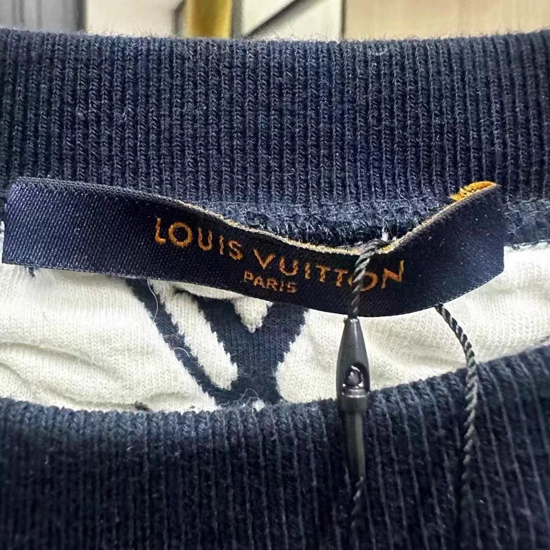 Louis Vuitton LV Monogram AOP 99New Sweatshirt S Size US S / EU 44-46 / 1 - 2 Thumbnail