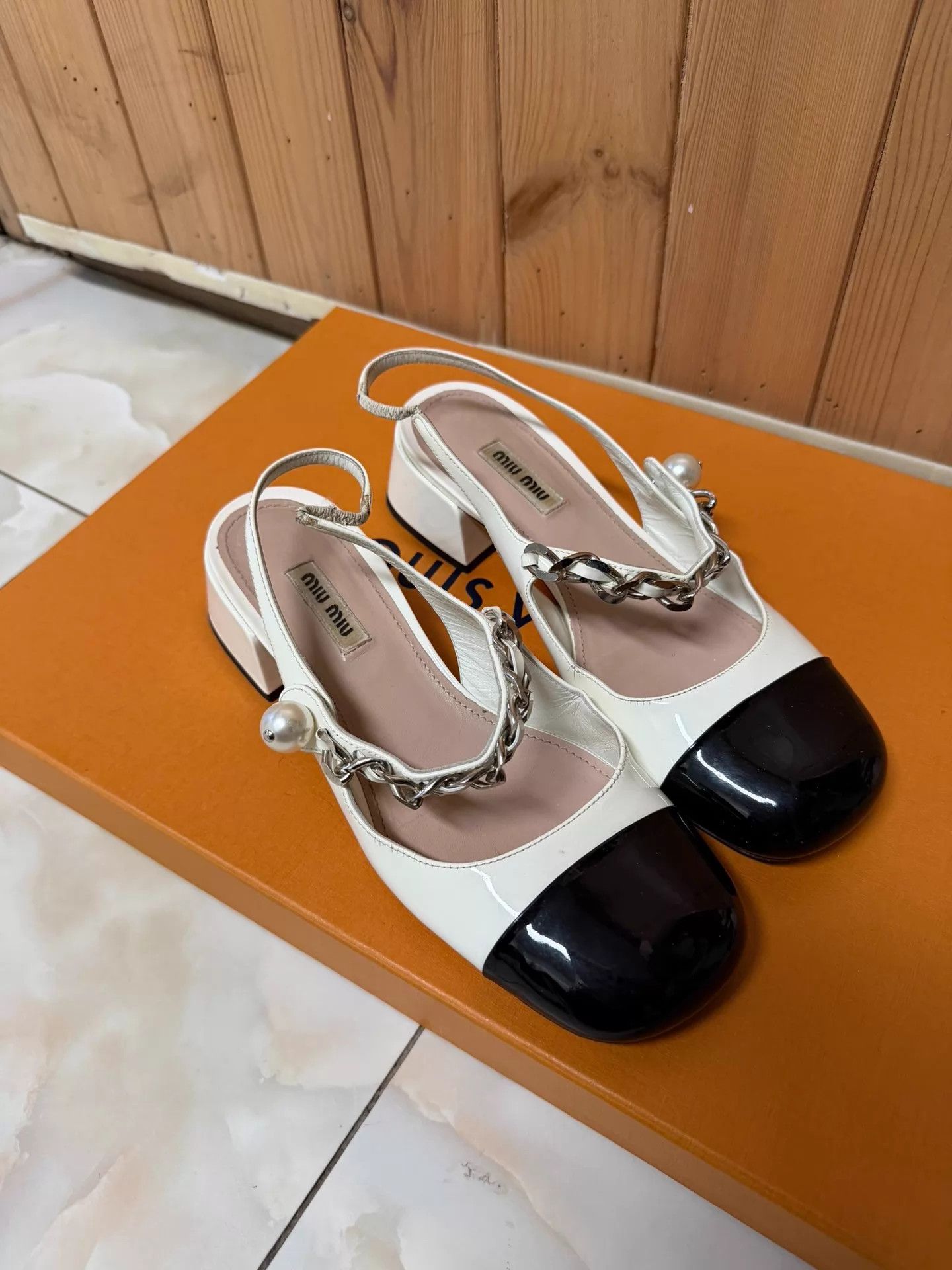 Miu Miu MIU MIU Mary Jane EU 36.5 Size US 6 / IT 36 - 1 Thumbnail