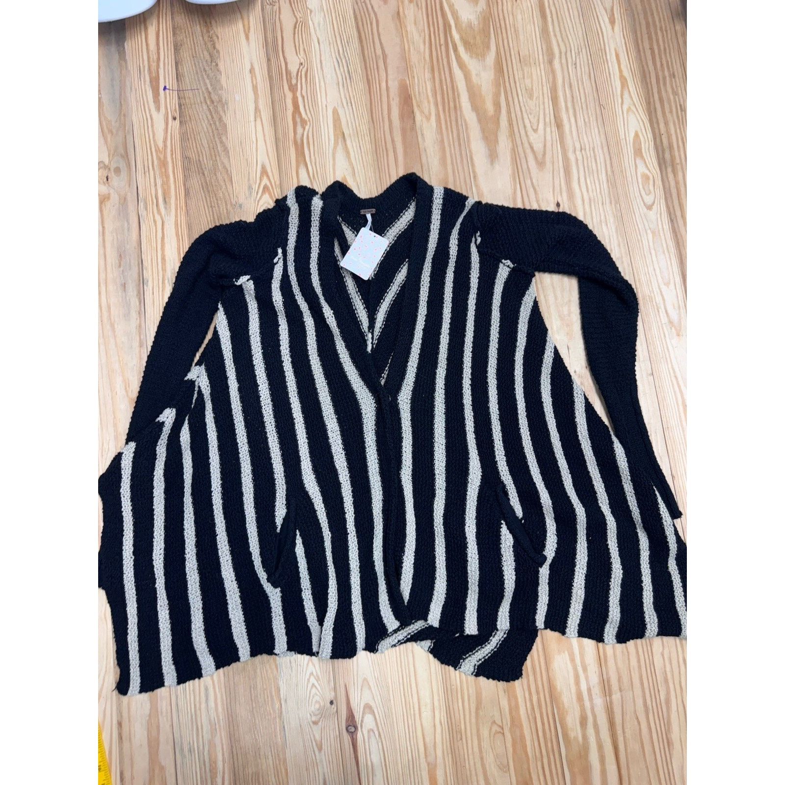 Free People Free People Black Beige Chevron Strip Cardigan Sweater Size M / US 6-8 / IT 42-44 - 5 Thumbnail