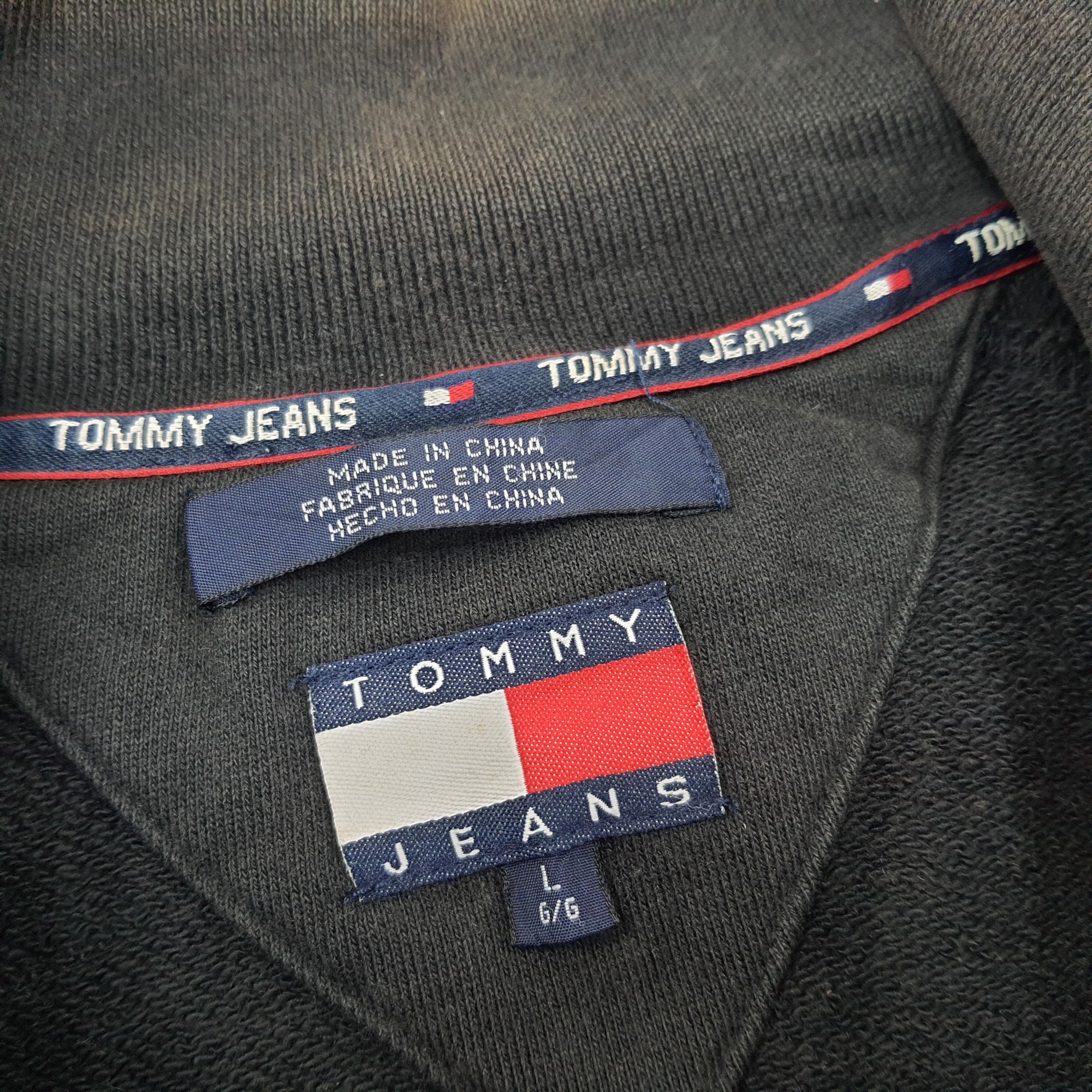 Tommy Hilfiger Vintage Tommy Hilfiger Zipper Sweatshirt C255N11 Size US XL / EU 56 / 4 - 6 Thumbnail