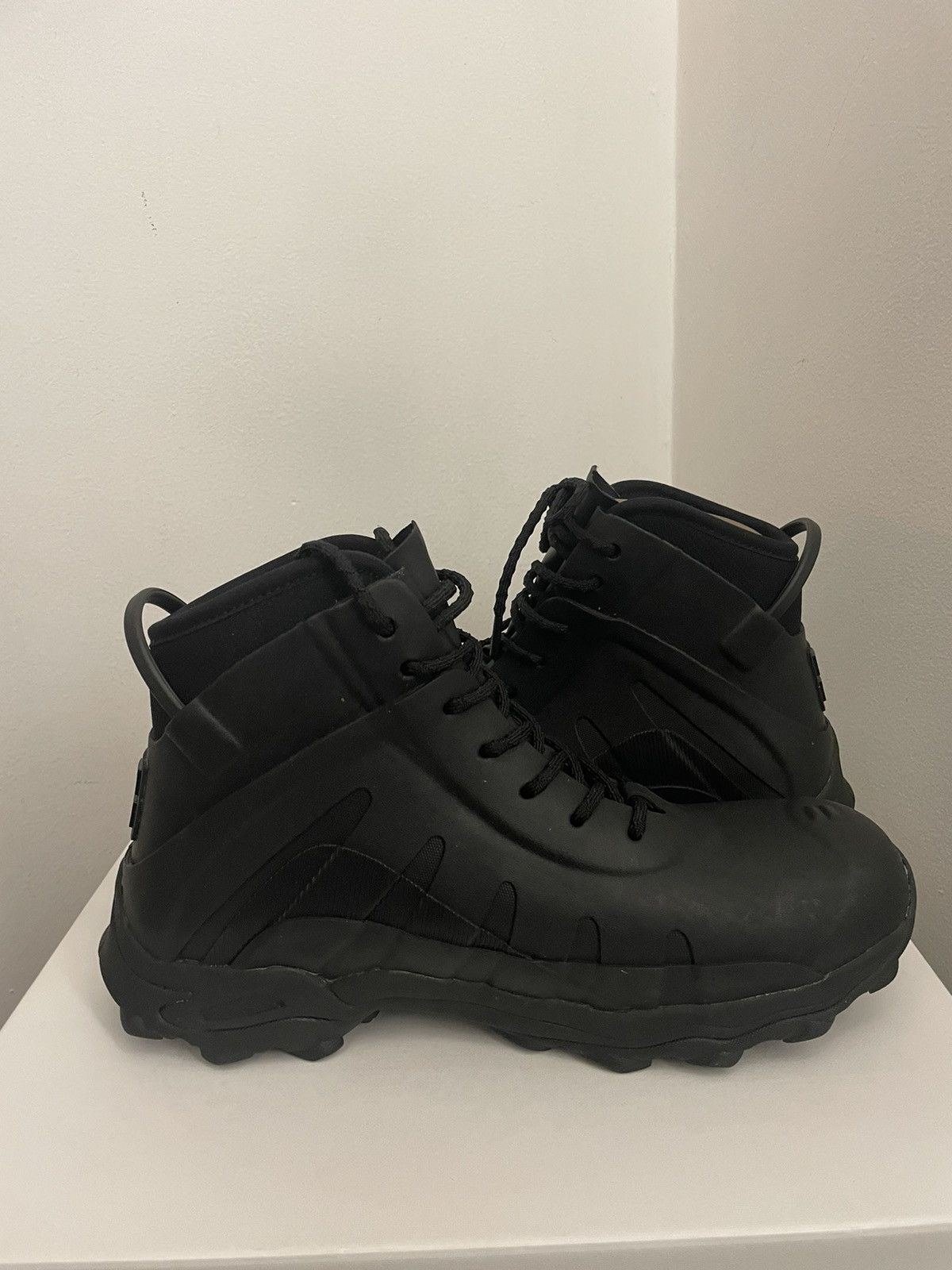 Givenchy Bogs lace up boots in rubber and neoprene Size US 10 / EU 43 - 6 Thumbnail