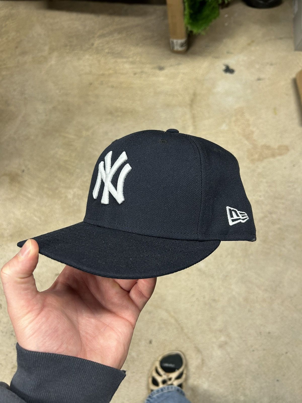 MLB Yankees Fitted BRAND NEW 7 3/8 Size ONE SIZE - 2 Thumbnail