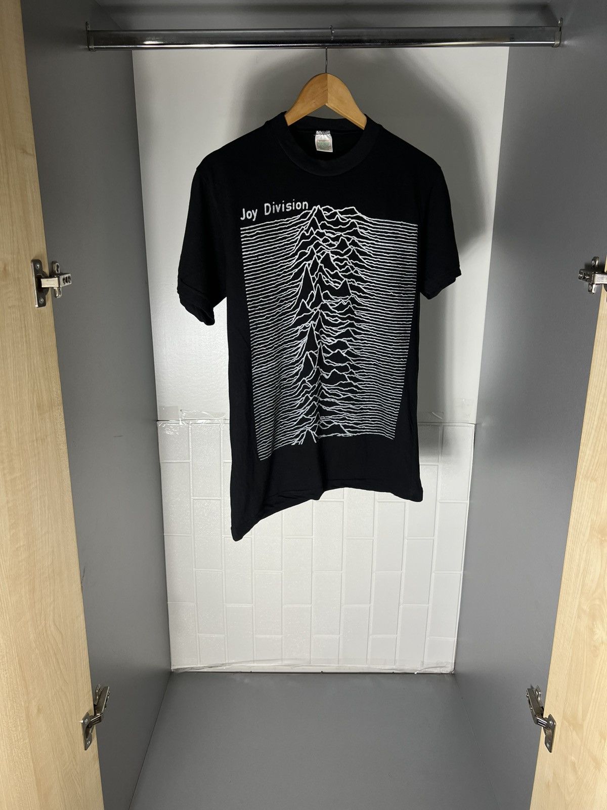 Band Tees VINTAGE JOY DIVISION RETRO ROCK T-SHIRT WORLD TOUR Y2K 90s Size US M / EU 48-50 / 2 - 2 Thumbnail