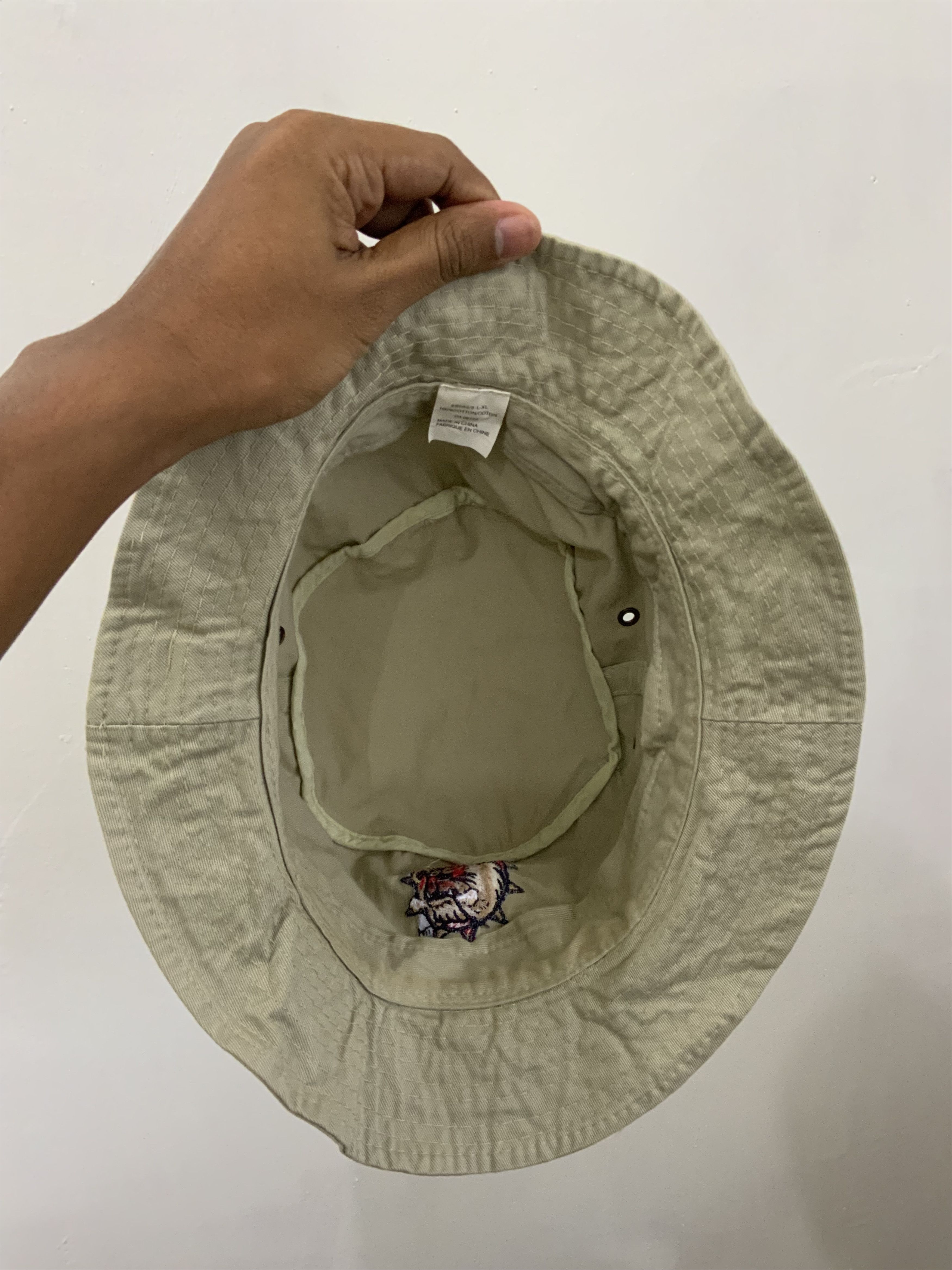 Japanese Brand Avant Garde Embroidery Bucket Hat Size ONE SIZE - 8 Thumbnail