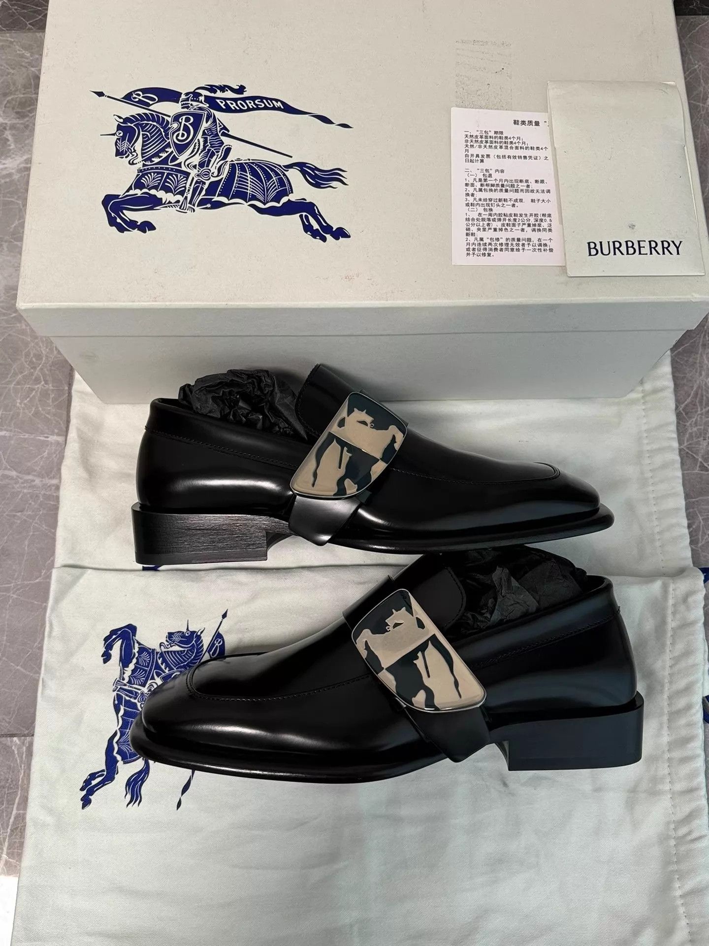 Burberry Burberry Shield Loafer Women's Black Size US 6.5 / IT 36.5 - 6 Thumbnail