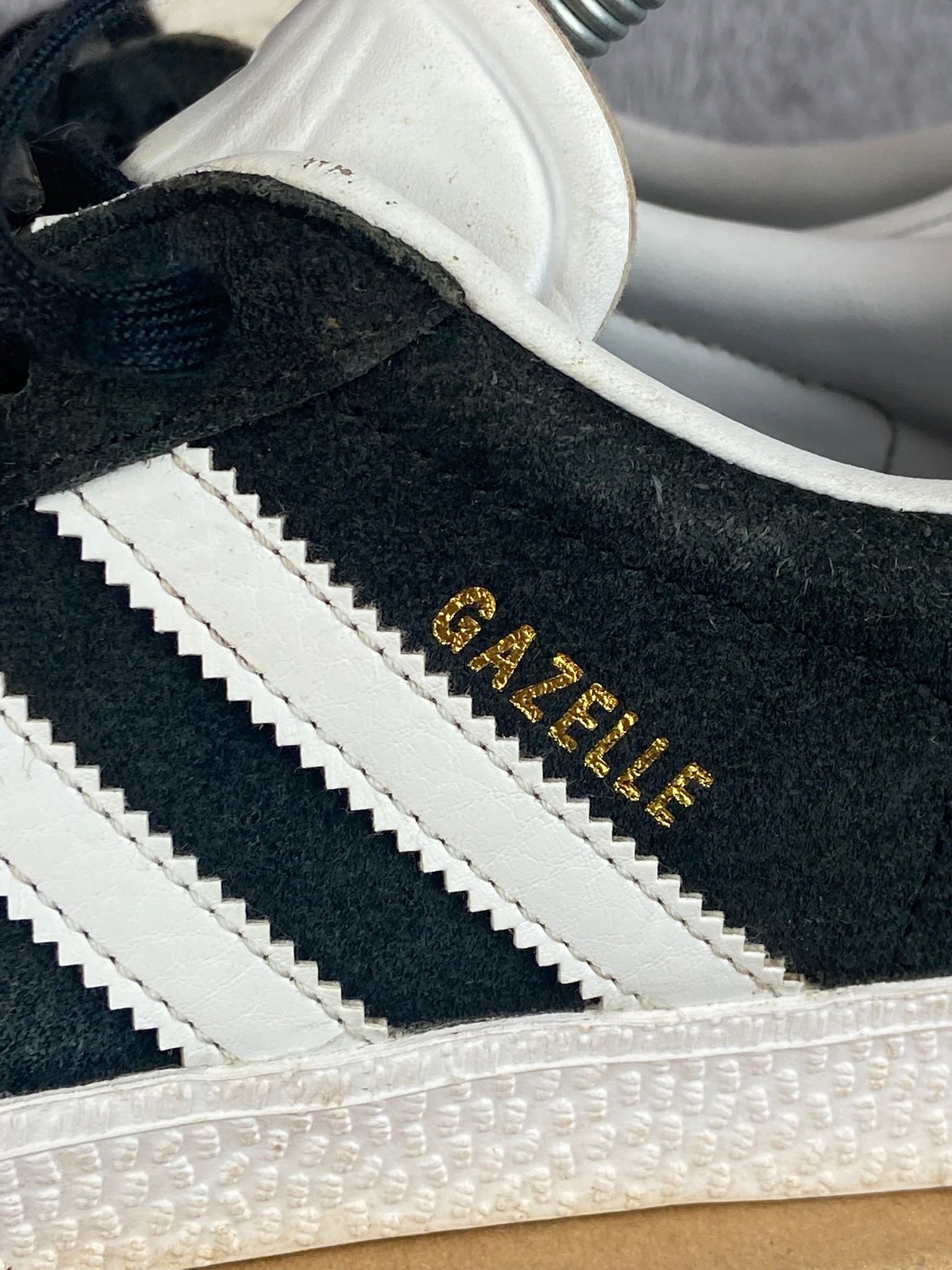 Adidas Adidas Gazelle sneakers black white retro vintage streetwear Size US 5 / EU 37 - 3 Thumbnail