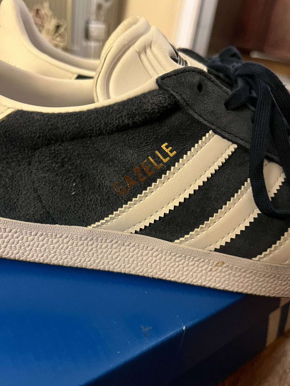 Adidas Adidas Gazelle Size US 10 / EU 43 - 2 Thumbnail