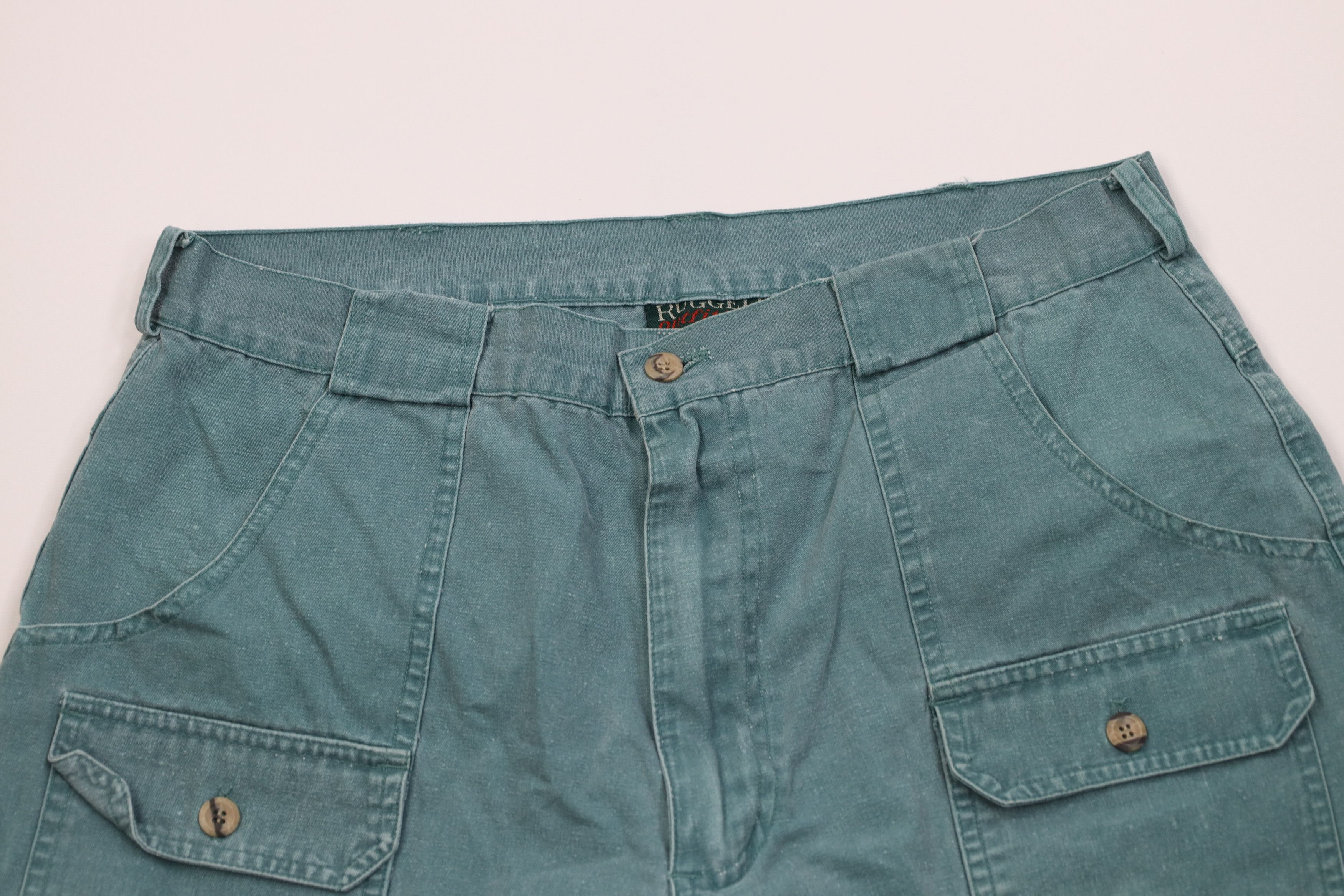 Vintage Vintage 90s Streetwear Above Knee Cargo Shorts Green Size US 34 / EU 50 - 2 Thumbnail