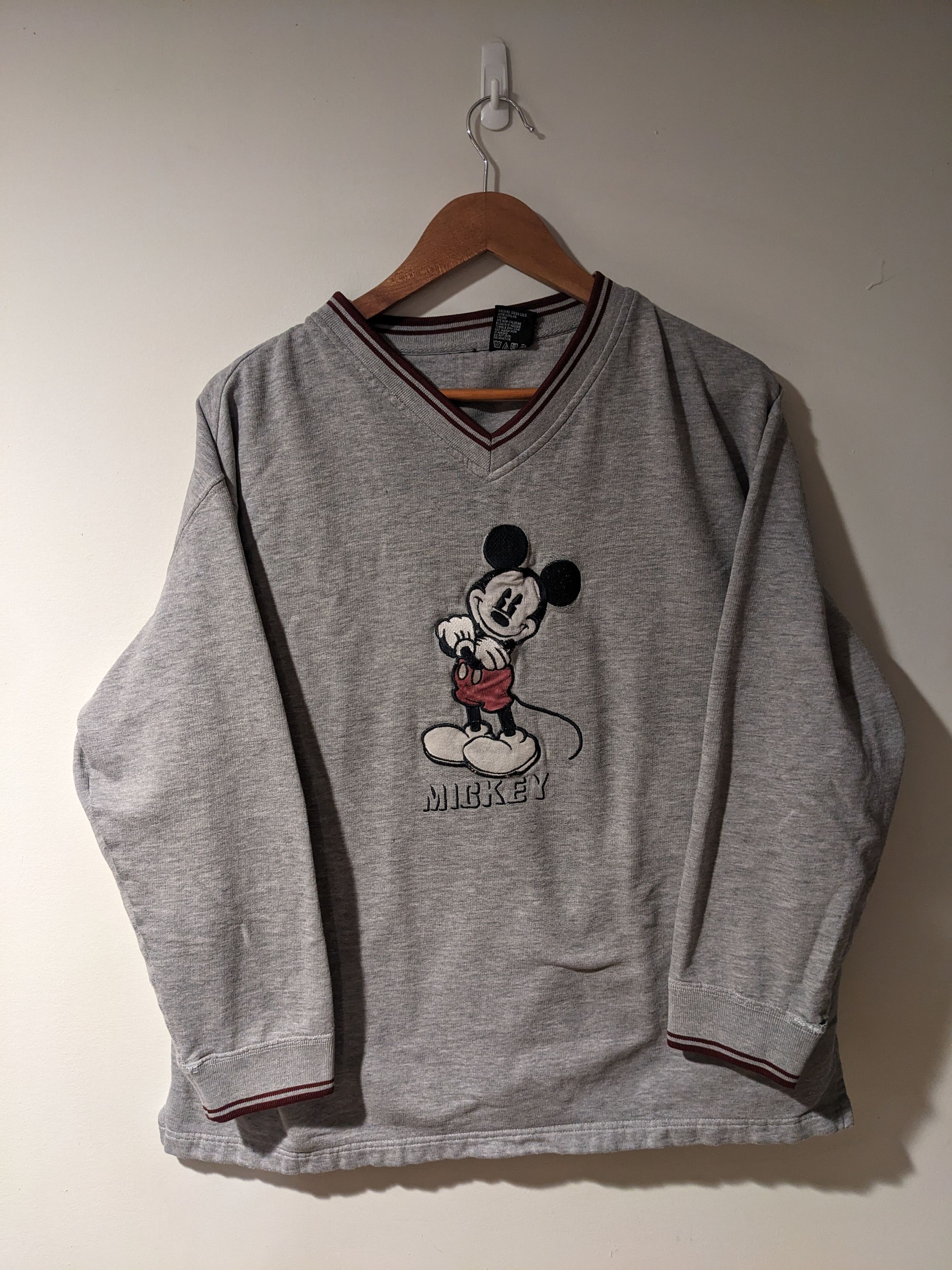 Disney × Vintage Vintage Y2K Mickey Mouse Disney Gray Large Sweatshirt Size US L / EU 52-54 / 3 - 1 Thumbnail