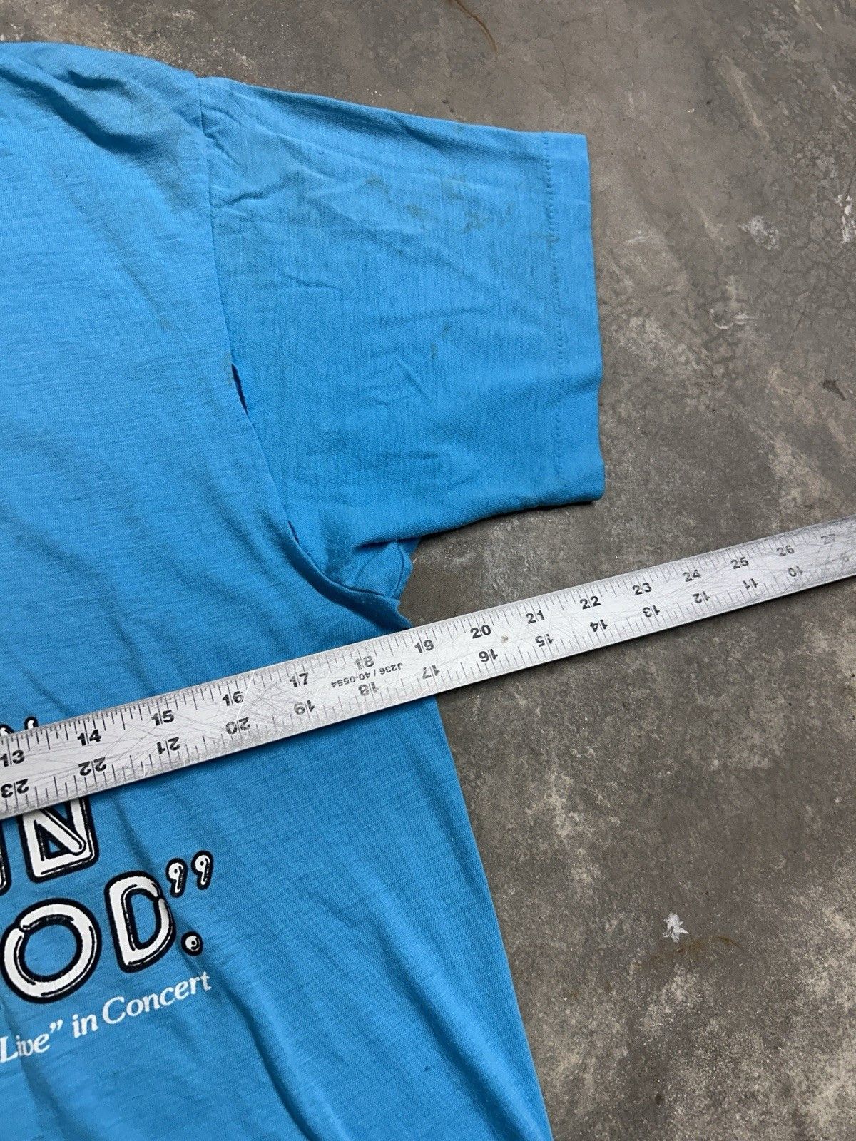 Vintage Vintage 80’s Jesus Child Of God Pyramid Graphic Tee Size US M / EU 48-50 / 2 - 10 Thumbnail