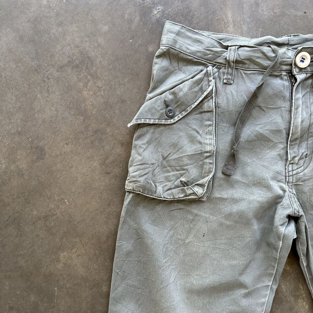 Japanese Brand Vintage Japanese Buckle Distressed Casual Trousers Pant Size US 32 / EU 48 - 4 Thumbnail