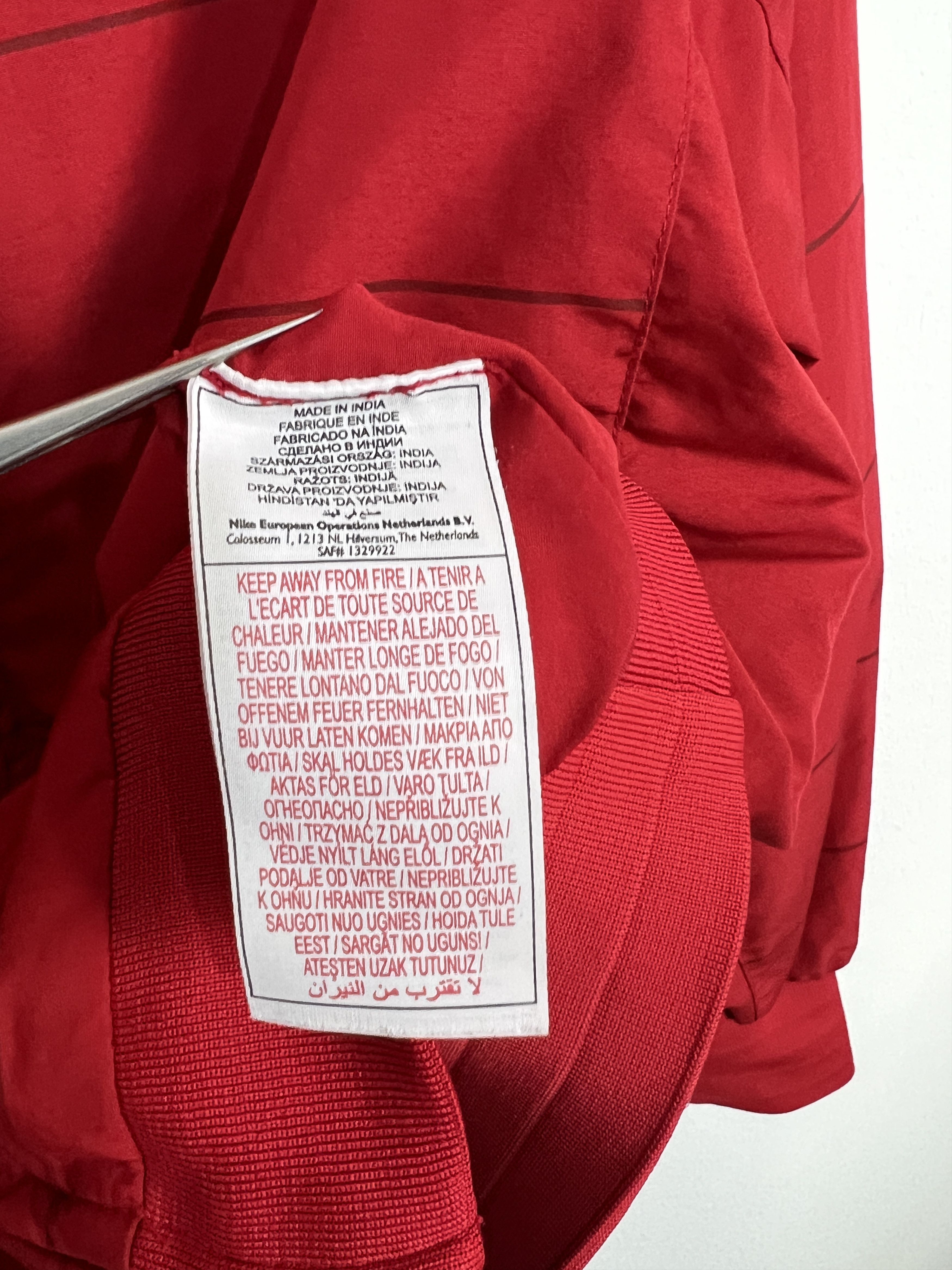 Nike Vintage Nike Manchester United Football Jacket Soccer Size US S / EU 44-46 / 1 - 10 Thumbnail