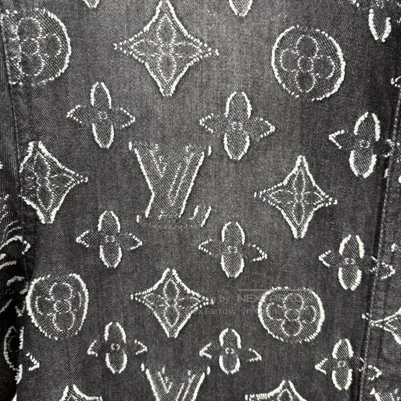 Louis Vuitton Louis Vuitton Embroidered full logo short-sleeved denim sh Size US M / EU 48-50 / 2 - 3 Thumbnail