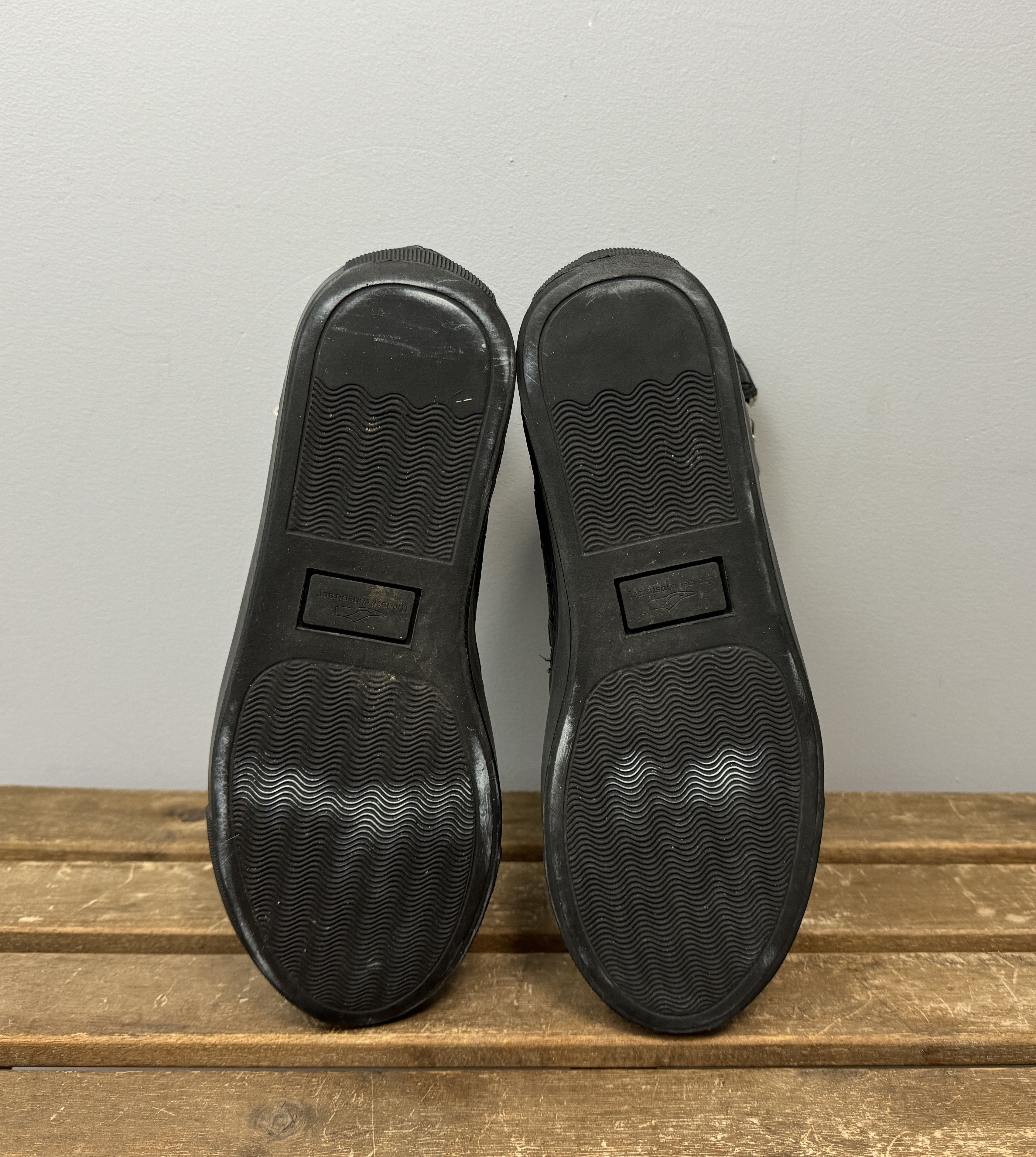 The Last Conspiracy The Last Conspiracy Spiral Zip Leather Boots Size 37 US 7 Size US 7 / IT 37 - 9 Thumbnail