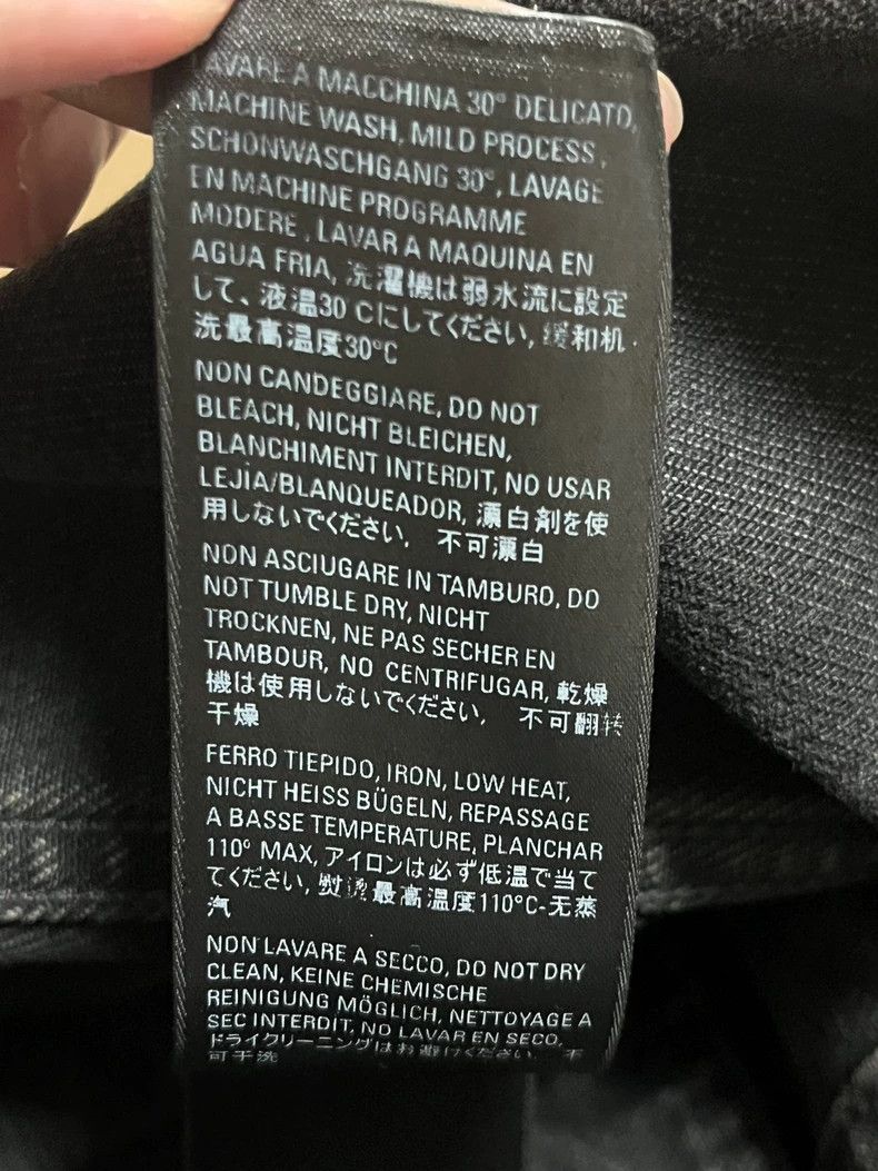 Balenciaga Balenciaga Black washed double-B graffiti logo denim jacke Size US XS / EU 42 / 0 - 7 Thumbnail