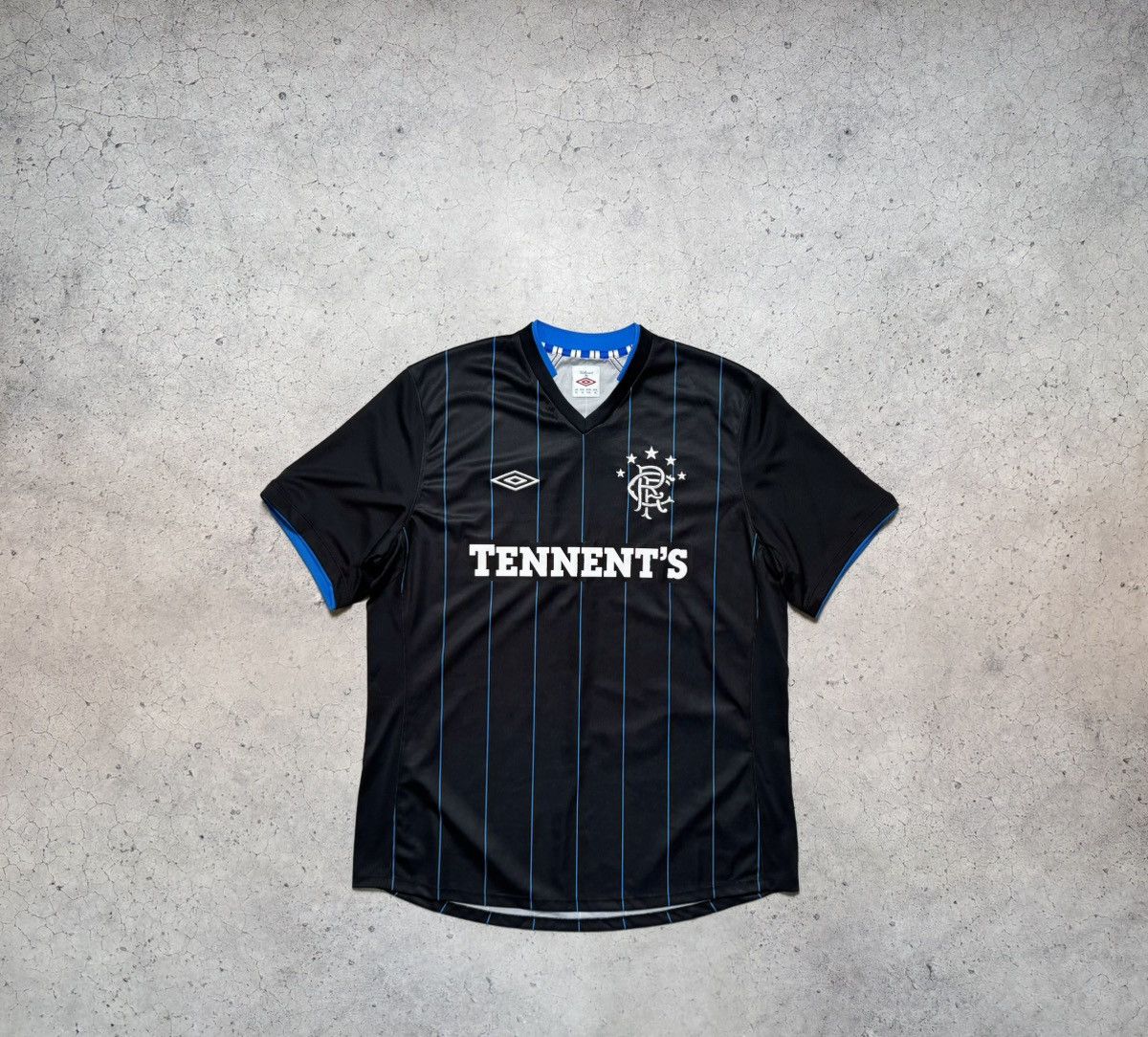 Umbro Umbro FC Glasgow Rangers 2012/2013 Soccer Jersey Size US XL / EU 56 / 4 - 1 Thumbnail
