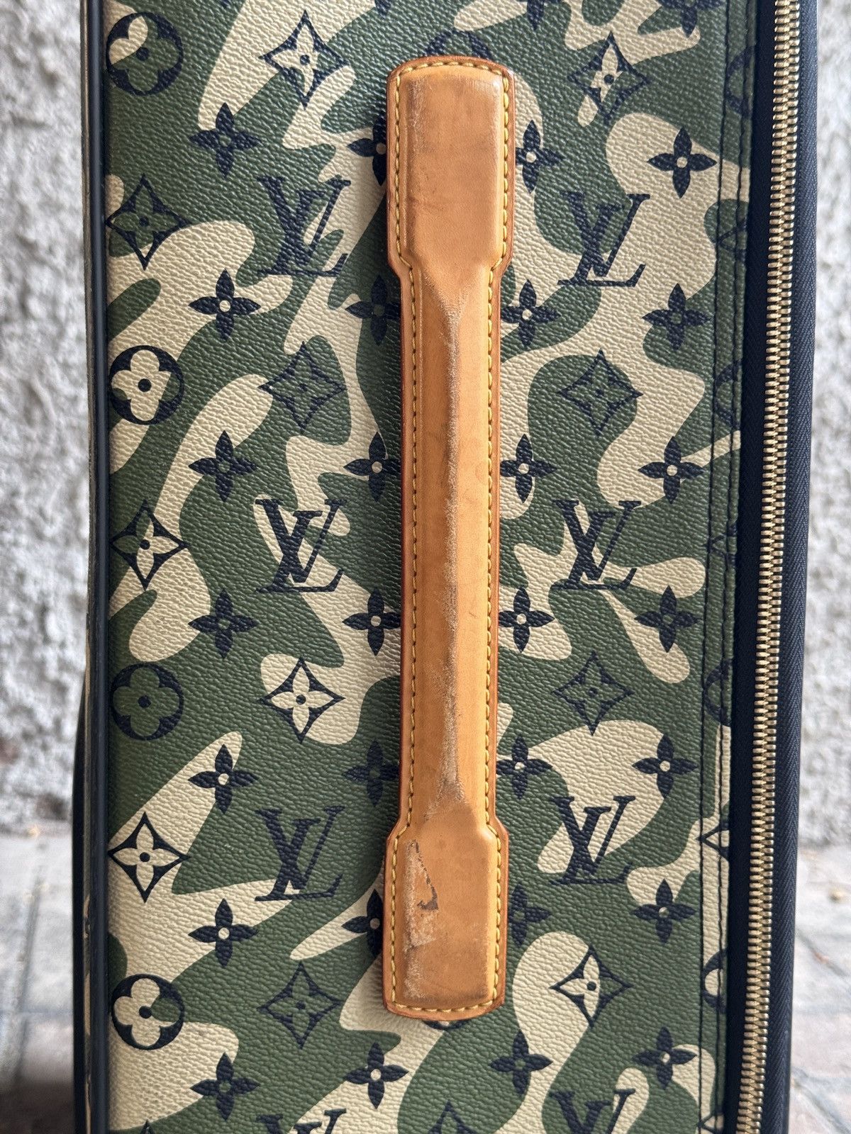 Louis Vuitton × Takashi Murakami LV x Takashi Murakami Pegase 60 Monogramouflage suitcase Size ONE SIZE - 13 Thumbnail