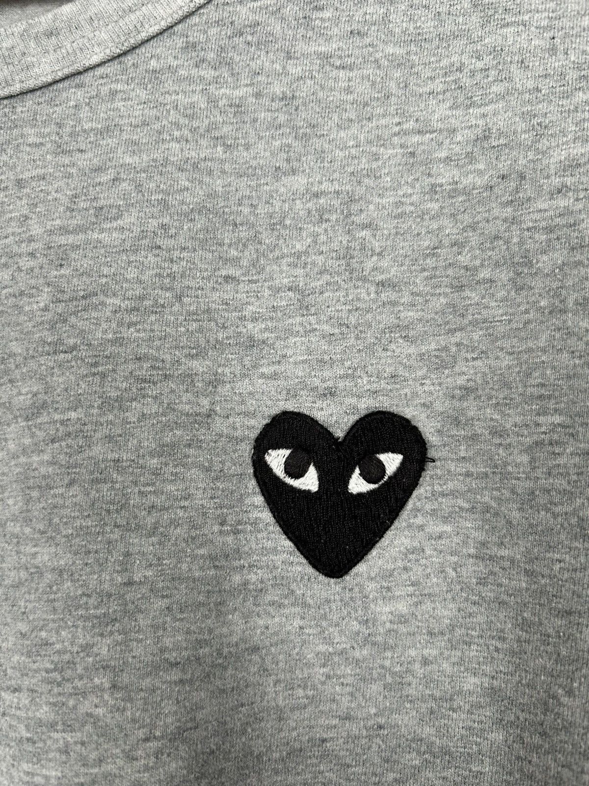 Comme des Garcons Comme Des Garcons Play Grey Heart Logo Tee Japanese Hype Size US L / EU 52-54 / 3 - 4 Thumbnail
