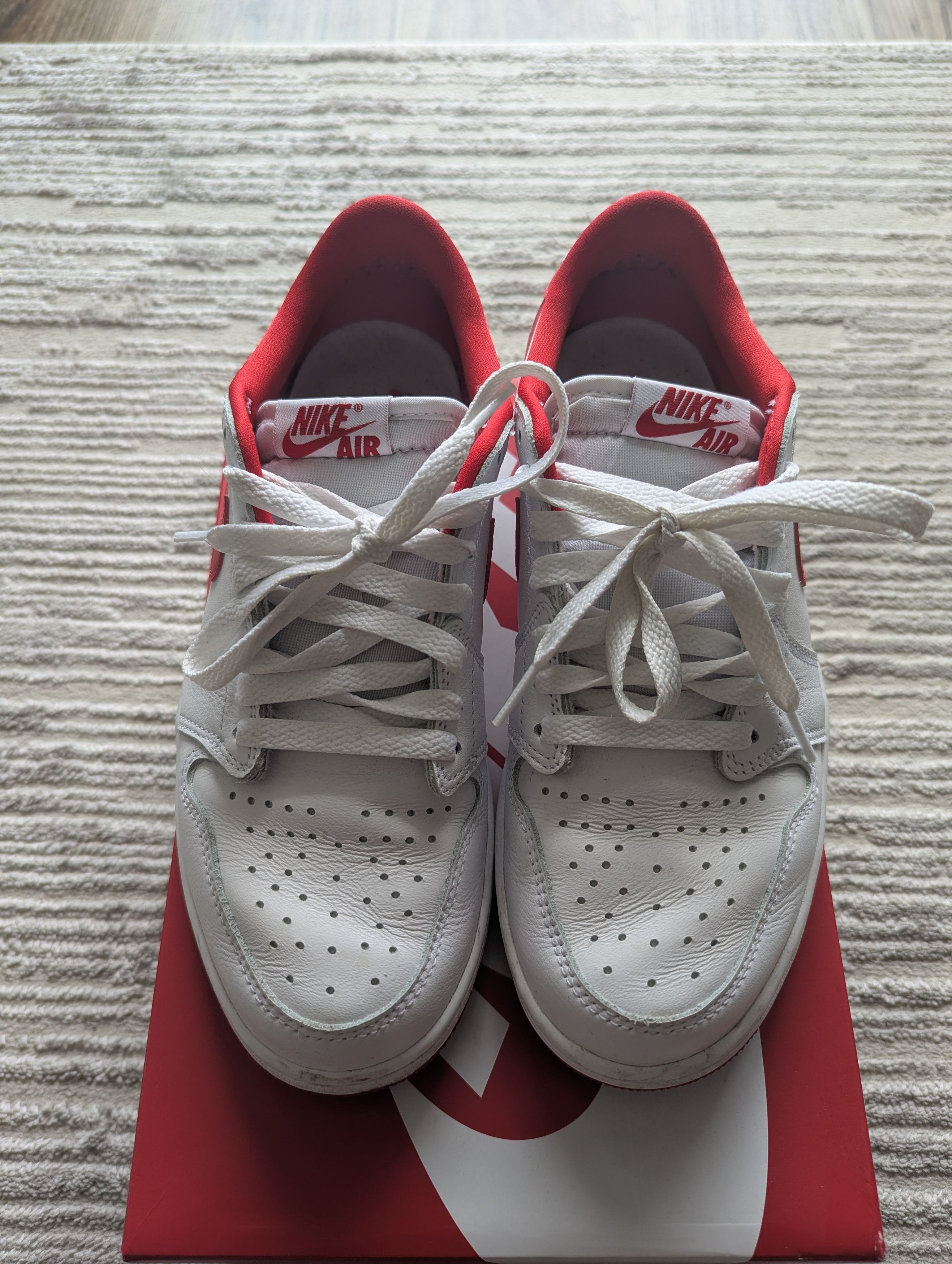 Jordan Brand Air Jordan 1 Low OG Size US 7.5 / EU 40-41 - 1 Thumbnail