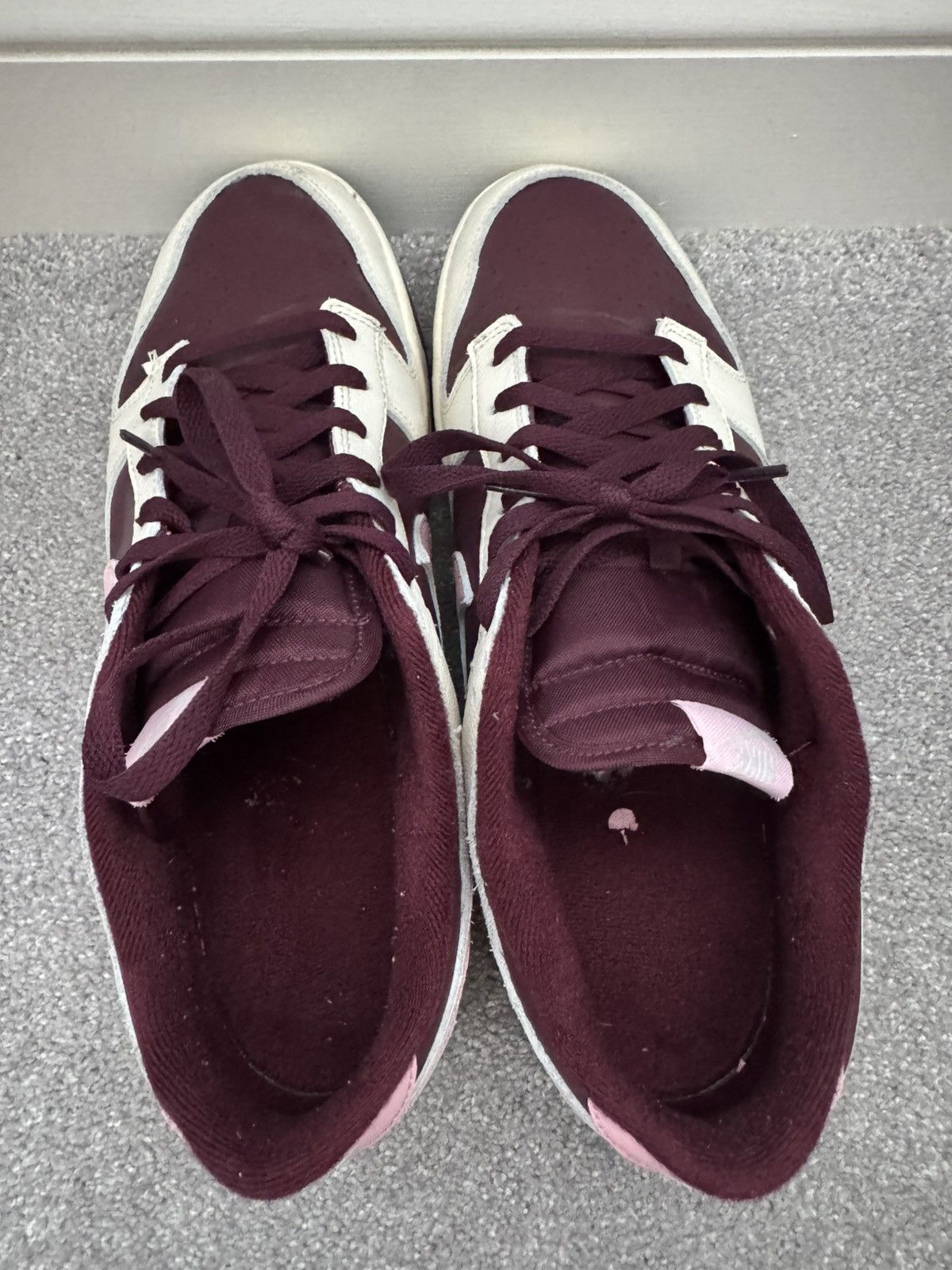 Nike Nike Dunk Low “Valentine’s Day” (2023) Size US 12 / EU 45 - 5 Thumbnail