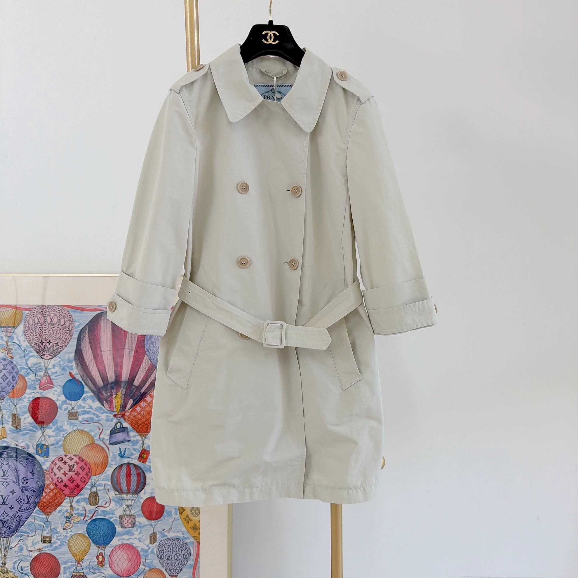 Prada Prada Light Trench Coat 36 5898 Size XS / US 0-2 / IT 36-38 - 1 Thumbnail