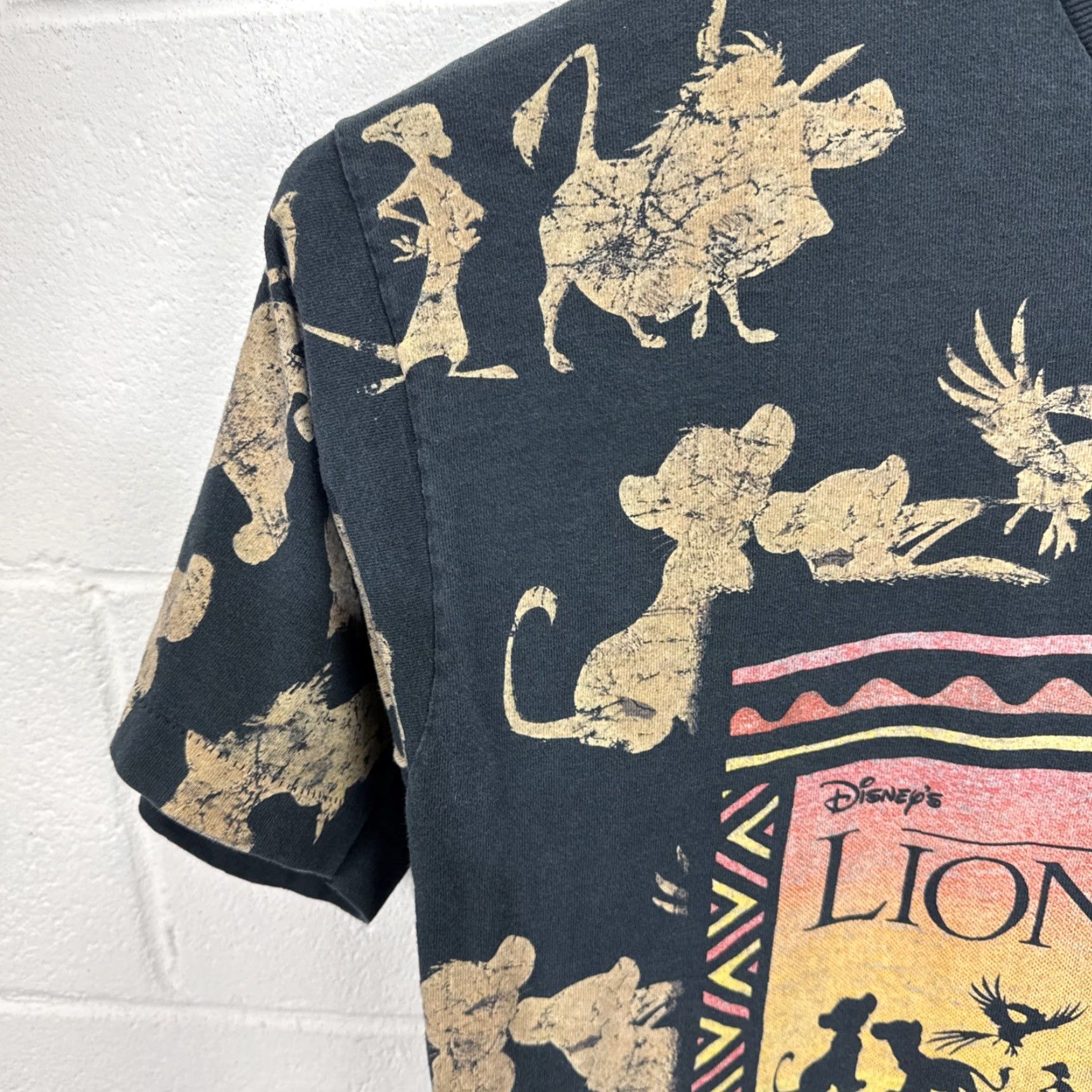 Disney VINTAGE Disney Lion King T-Shirt XL Black All Over Print 90s Movie Graphic Mens Size US XL / EU 56 / 4 - 4 Thumbnail