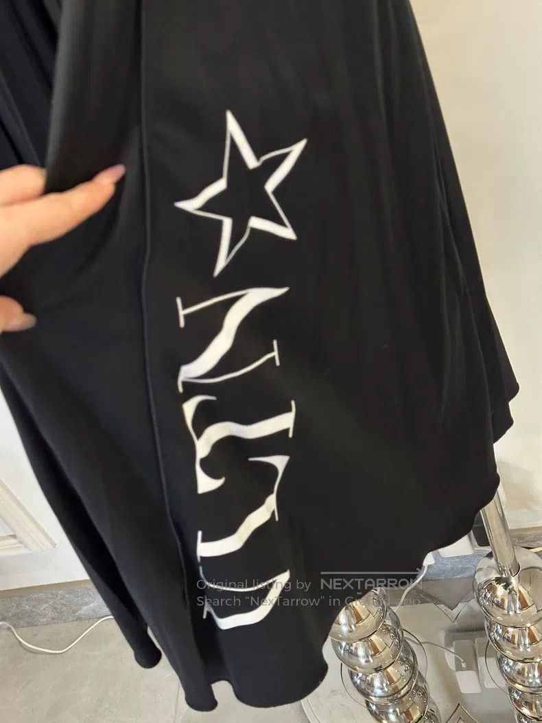 Valentino Valentino The long skirt is black Size S / US 4 / IT 40 - 3 Thumbnail