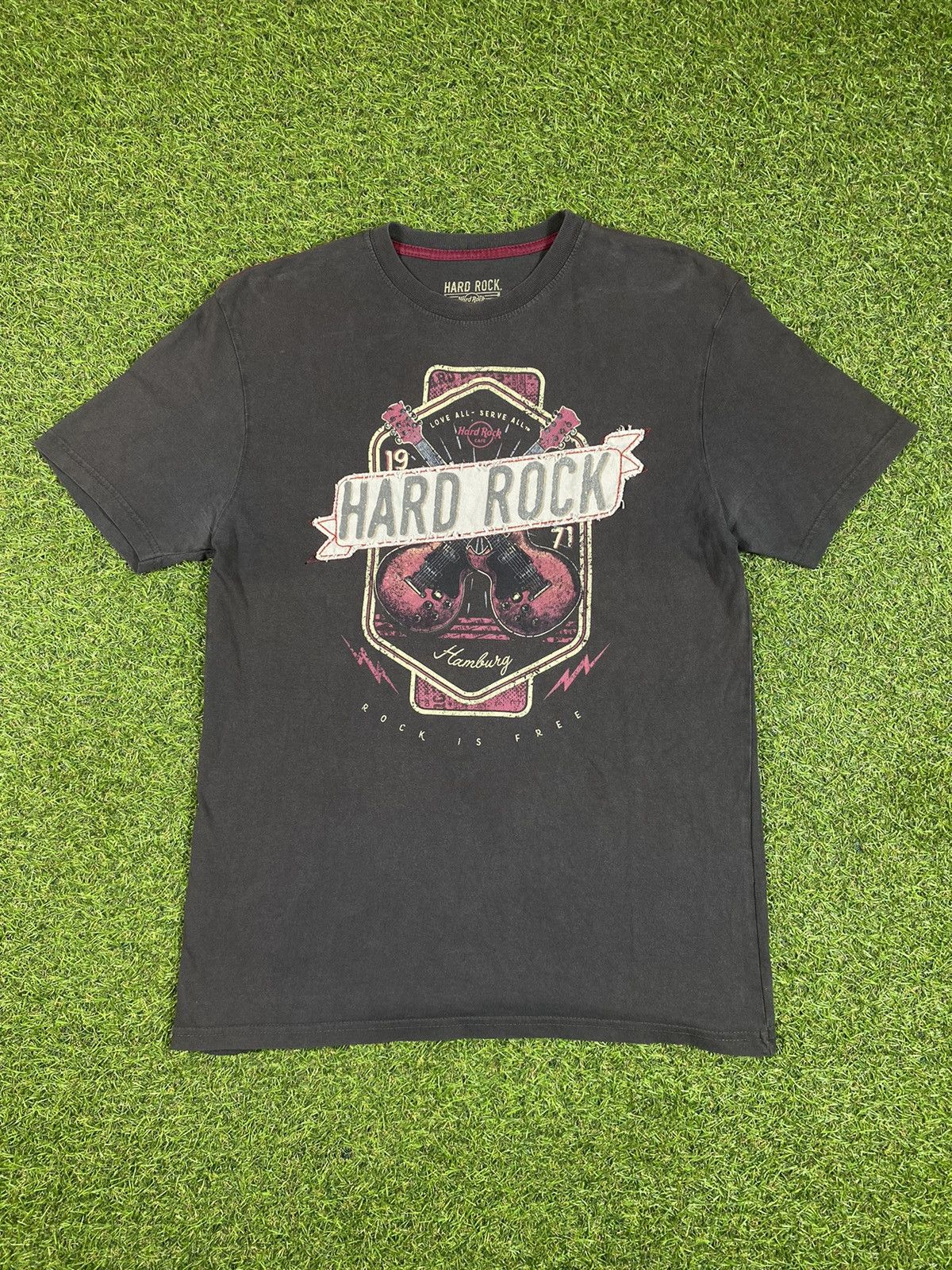 Hard Rock Cafe Vintage Y2K Hard Rock Cafe tee big logo streetwear size M Size US M / EU 48-50 / 2 - 1 Thumbnail